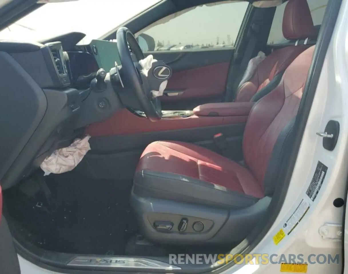 7 Фотография поврежденного автомобиля JTJHKCFZ6R2023835 LEXUS NX 450H LU 2024