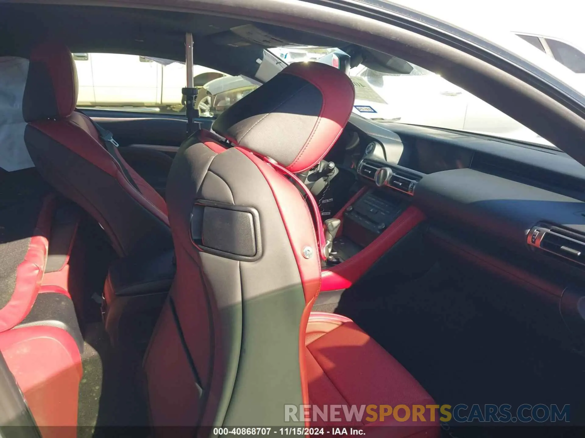 5 Photograph of a damaged car JTHHA5BC7K5010209 LEXUS RC 300 2019