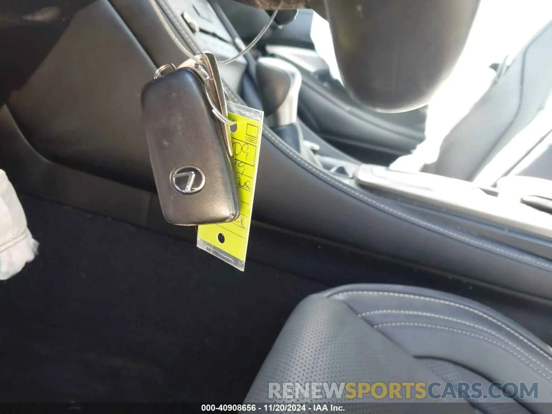 11 Photograph of a damaged car JTHHA5BCXK5010222 LEXUS RC 300 2019