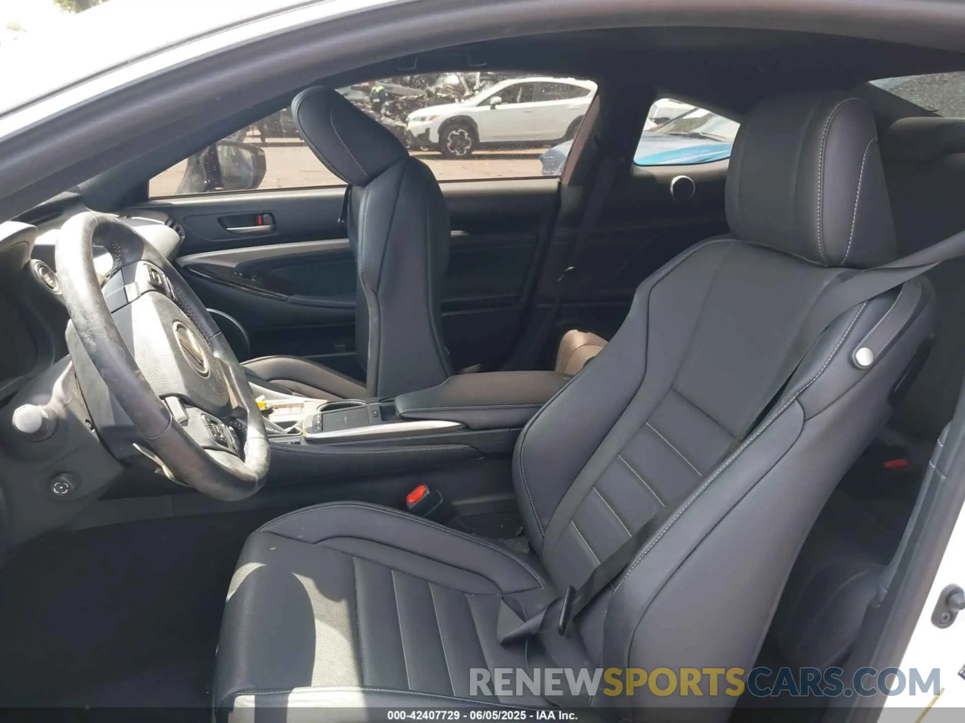 19 Photograph of a damaged car JTHHZ5BC2K5020722 LEXUS RC 350 2019