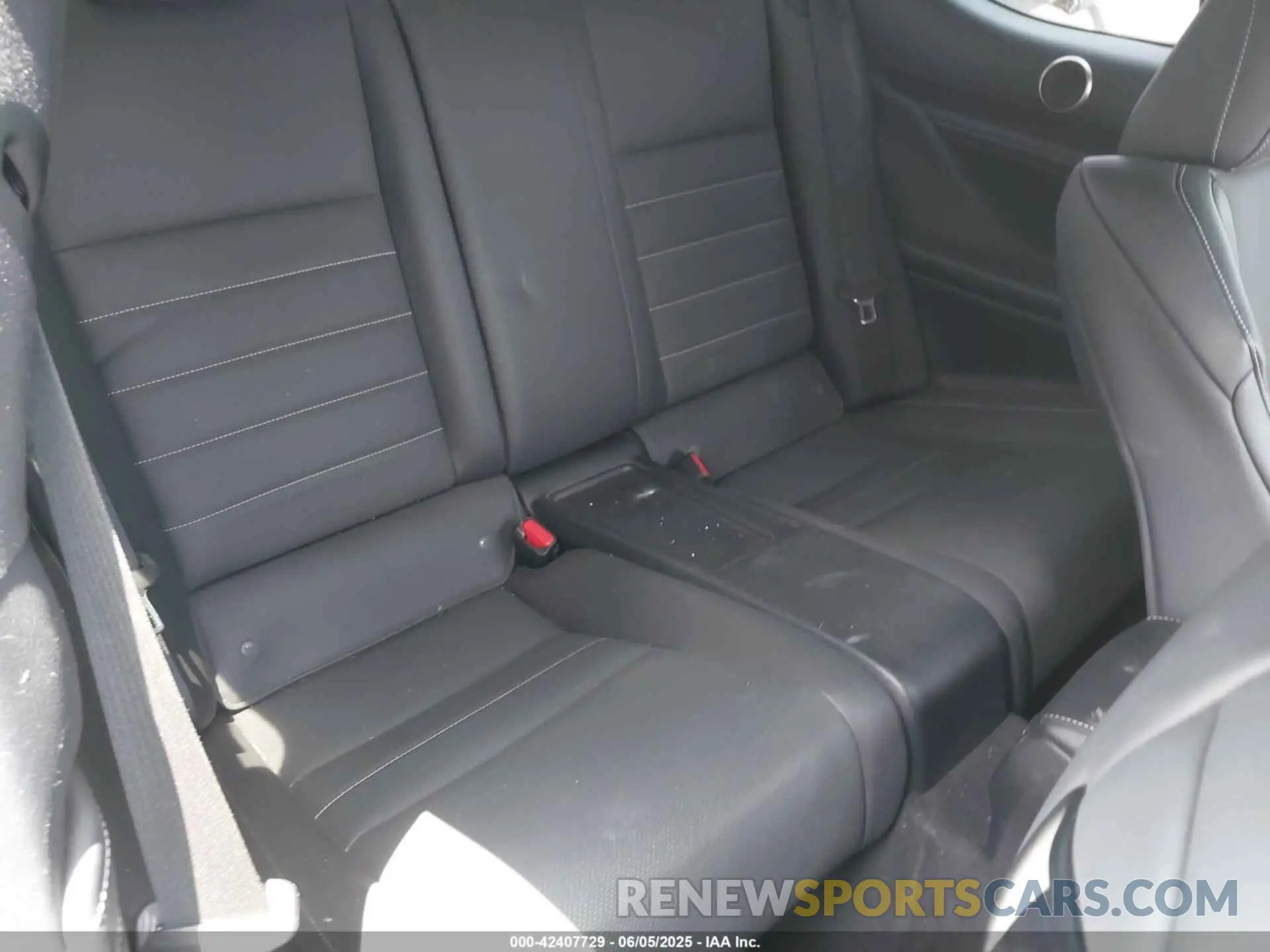 8 Photograph of a damaged car JTHHZ5BC2K5020722 LEXUS RC 350 2019