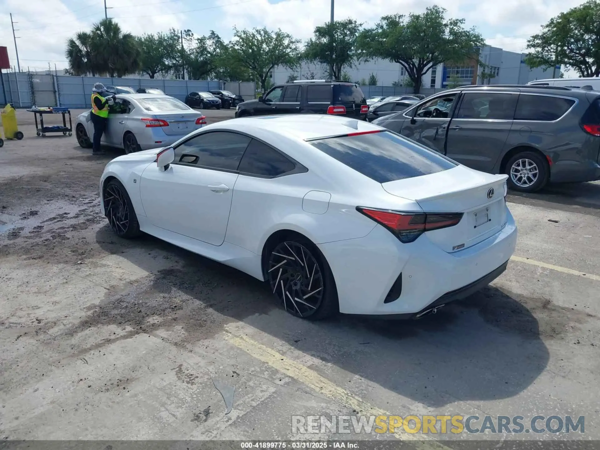 3 Фотография поврежденного автомобиля JTHHZ5BC7K5019694 LEXUS RC 350 2019