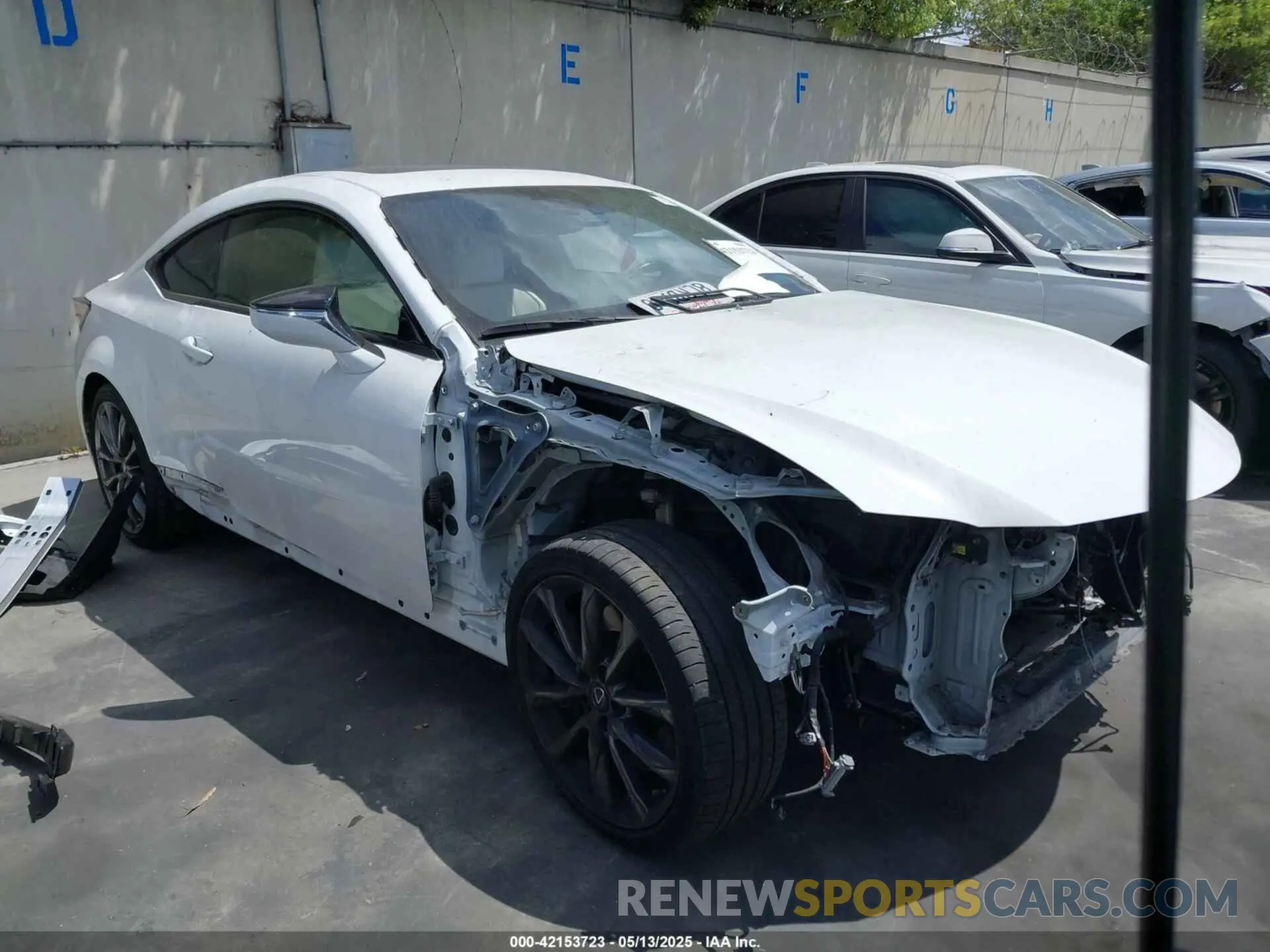 1 Фотография поврежденного автомобиля JTHHZ5BC7K5020831 LEXUS RC 350 2019