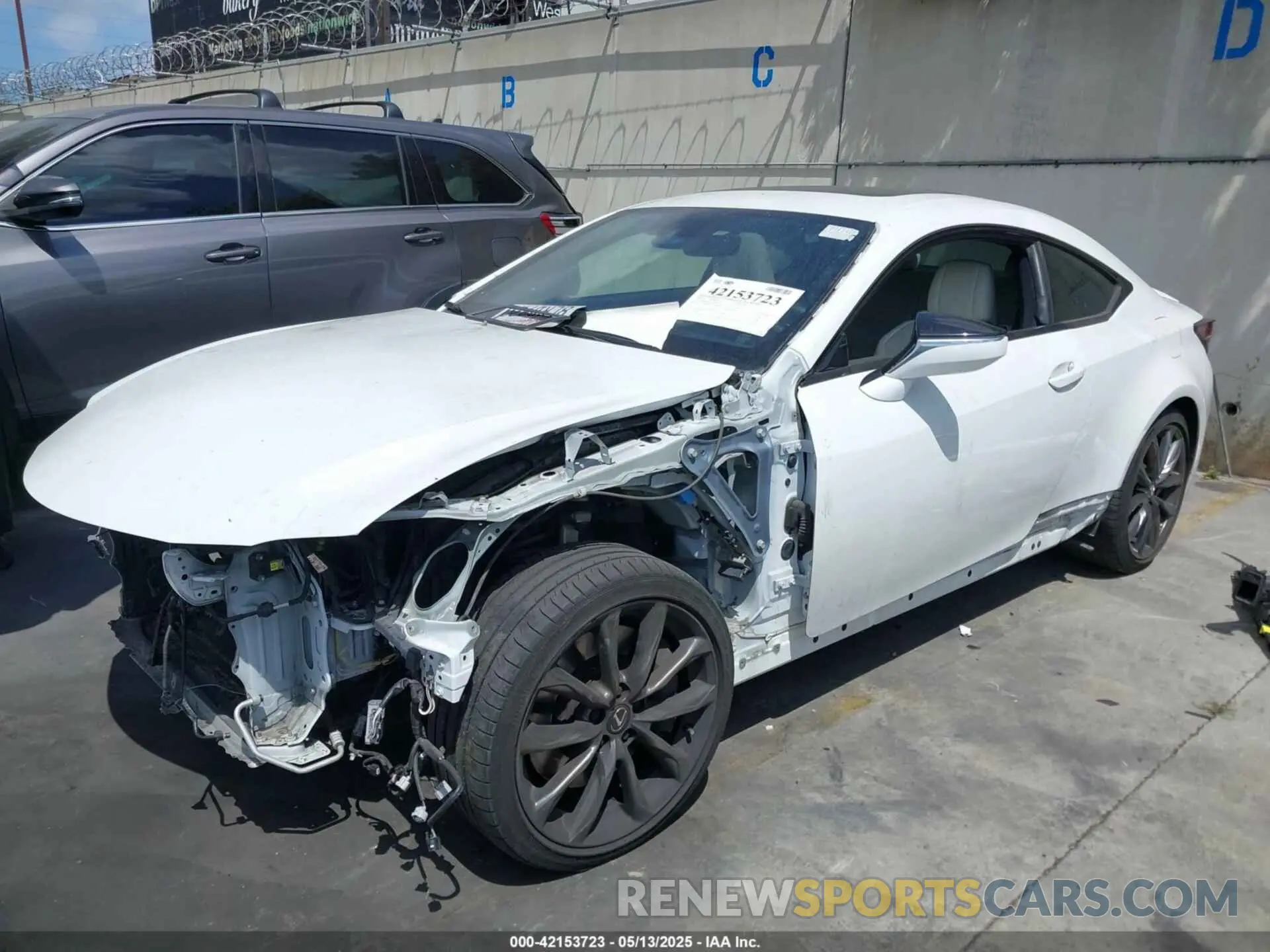 2 Фотография поврежденного автомобиля JTHHZ5BC7K5020831 LEXUS RC 350 2019