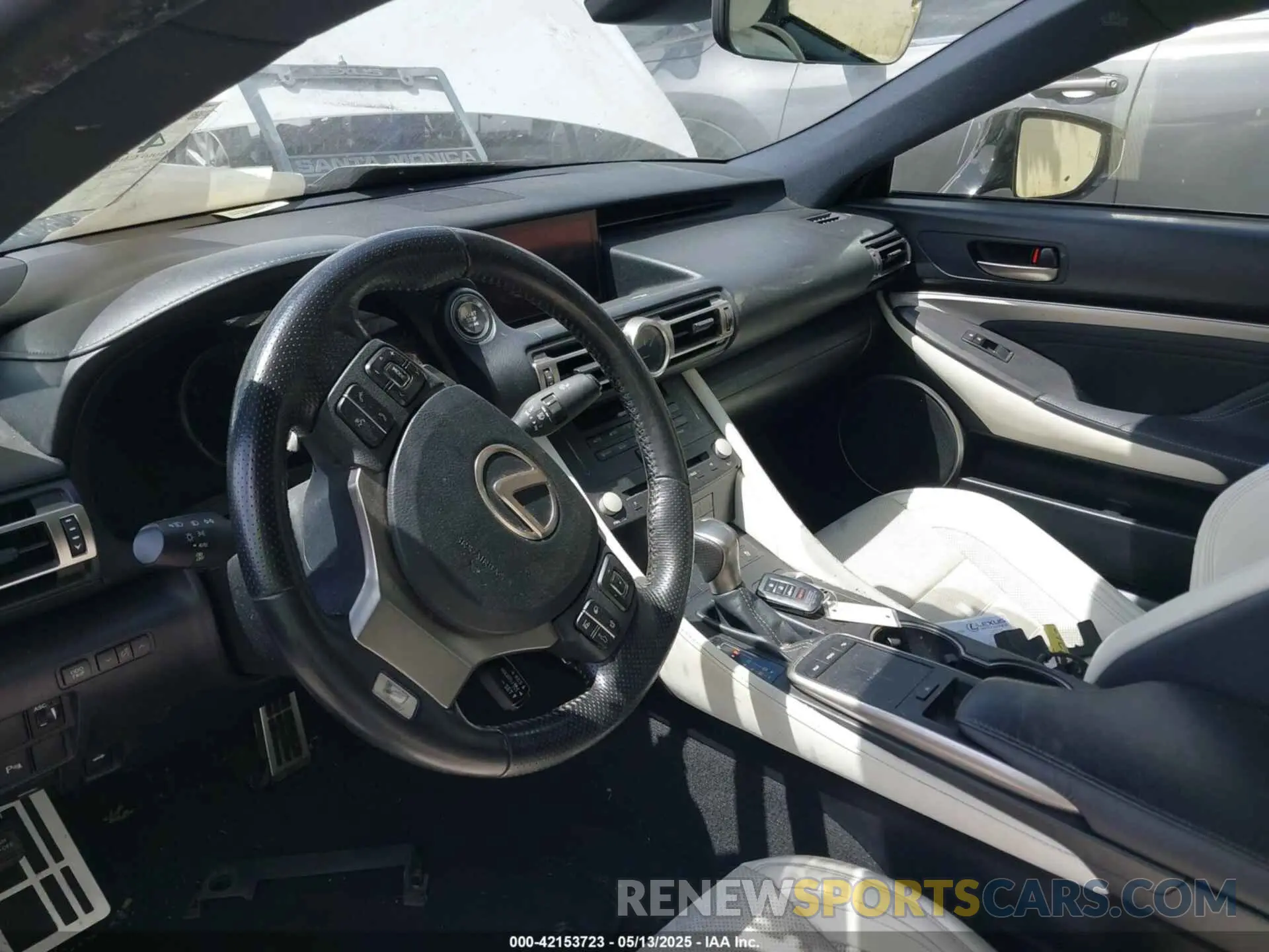 7 Фотография поврежденного автомобиля JTHHZ5BC7K5020831 LEXUS RC 350 2019