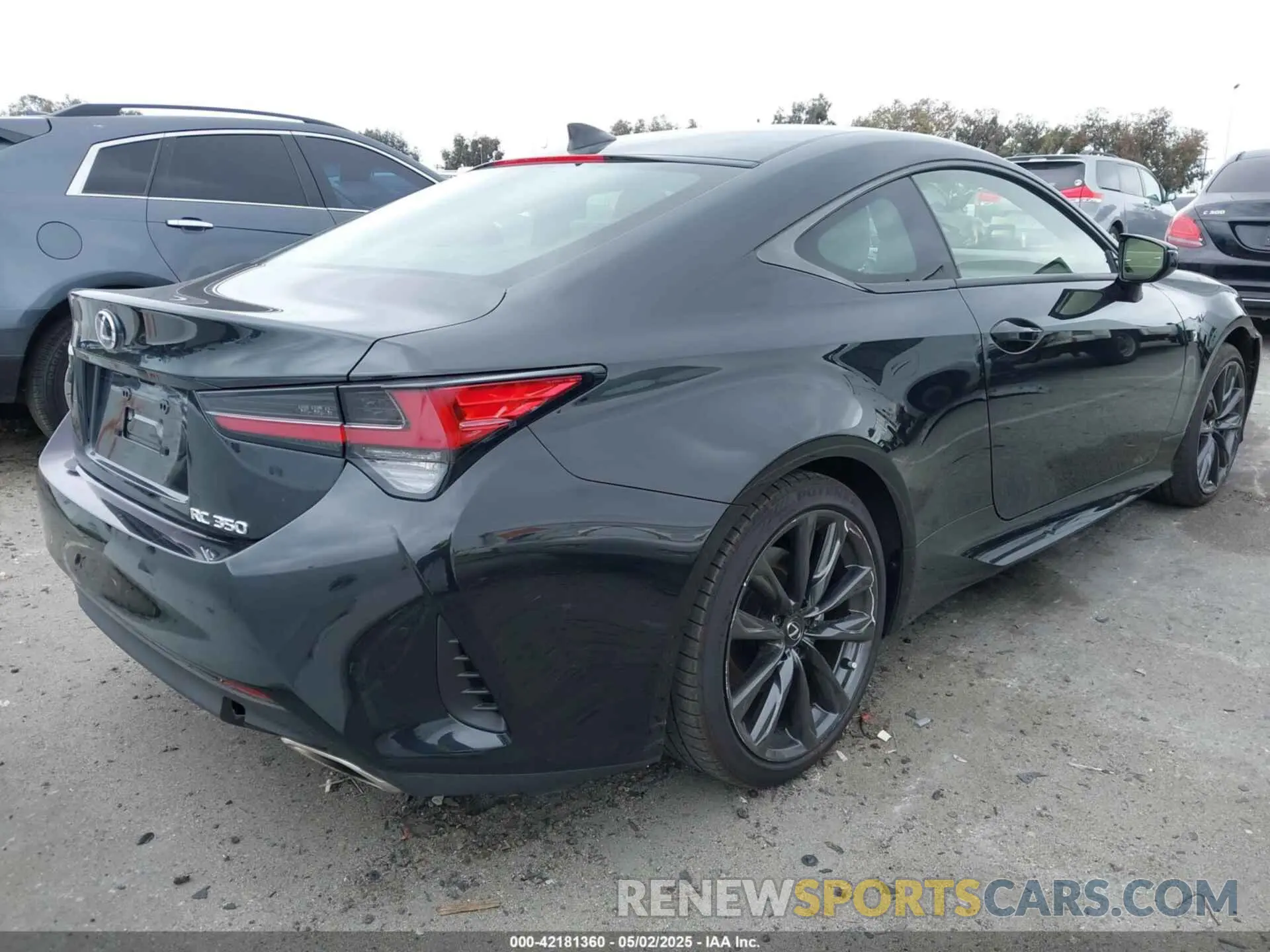 4 Фотография поврежденного автомобиля JTHGZ5BC4P5027402 LEXUS RC 350 2023