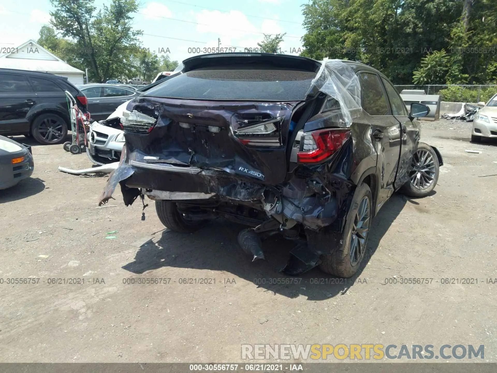 4 Photograph of a damaged car 2T2BGMCAXKC035682 LEXUS RX 2019