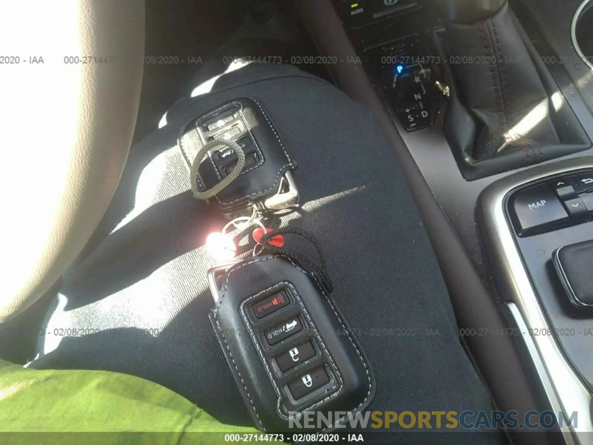 11 Photograph of a damaged car 2T2BZMCA4KC181215 LEXUS RX 2019