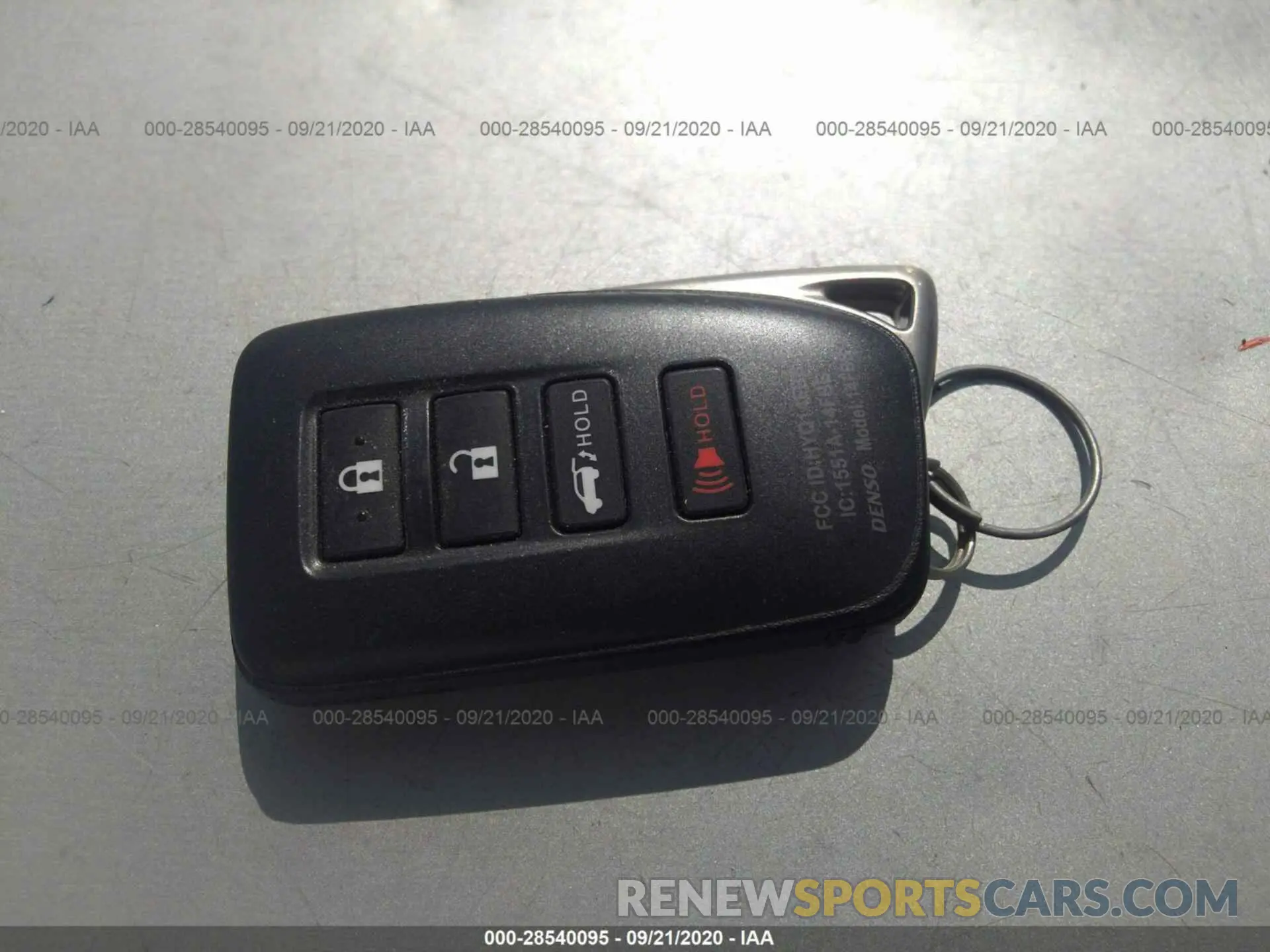 11 Photograph of a damaged car 2T2ZZMCA5KC128778 LEXUS RX 2019