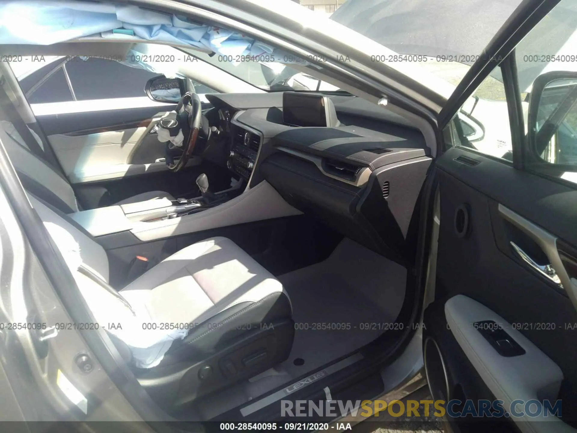 5 Photograph of a damaged car 2T2ZZMCA5KC128778 LEXUS RX 2019