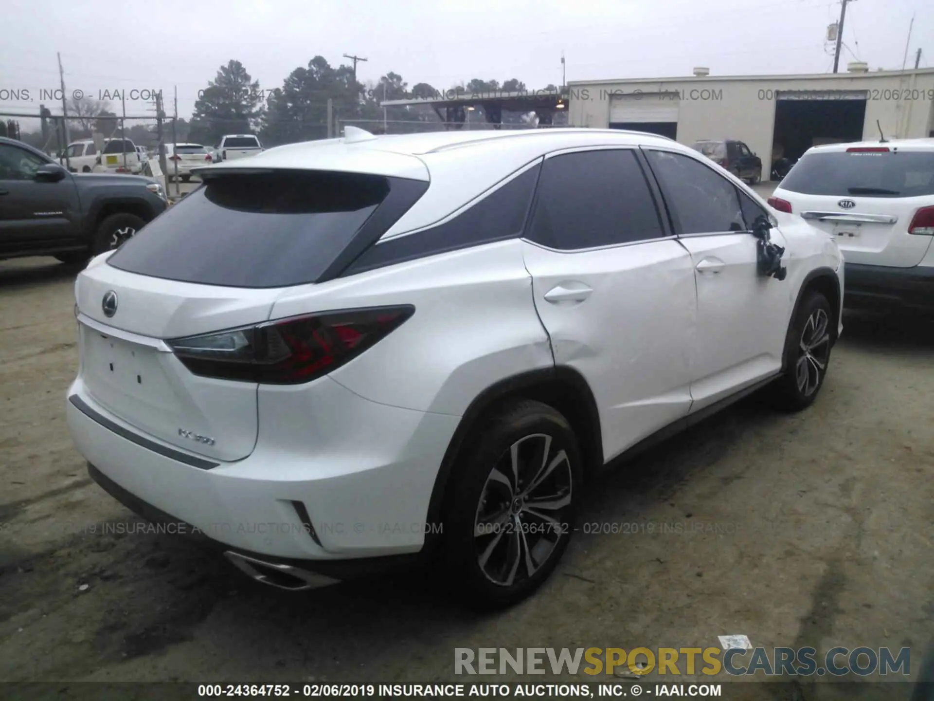 4 Photograph of a damaged car 2T2ZZMCA6KC122780 LEXUS RX 2019