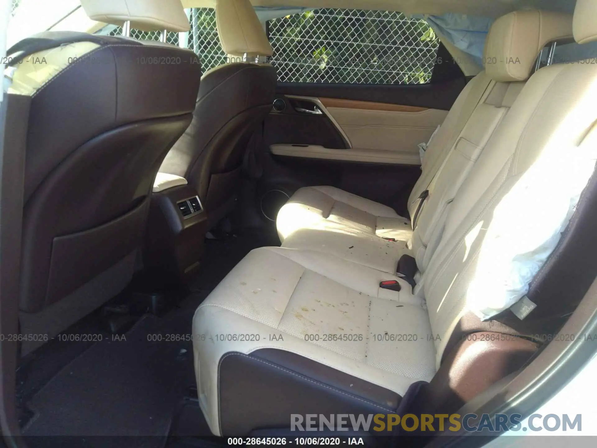 8 Photograph of a damaged car JTJGZKCA9K2009739 LEXUS RX 2019