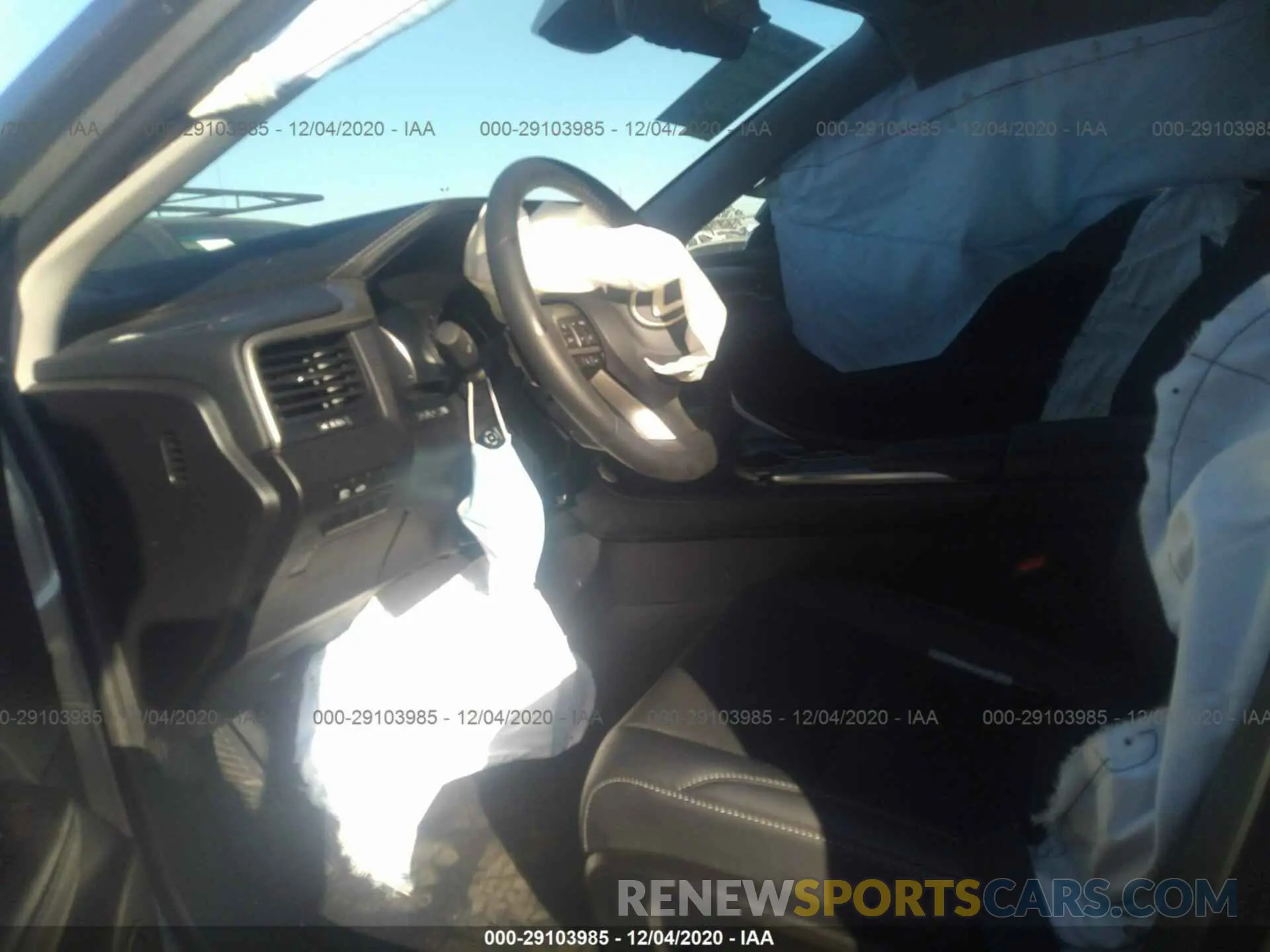 5 Photograph of a damaged car 2T2AZMDA8LC248121 LEXUS RX 2020