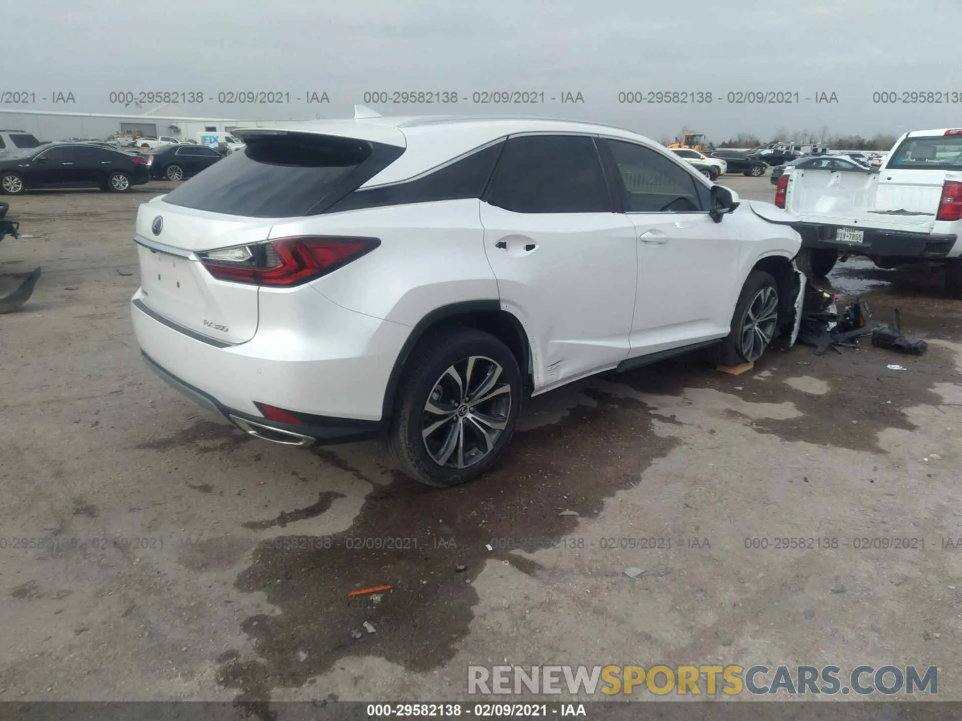 4 Photograph of a damaged car 2T2HZMAA5LC156824 LEXUS RX 2020