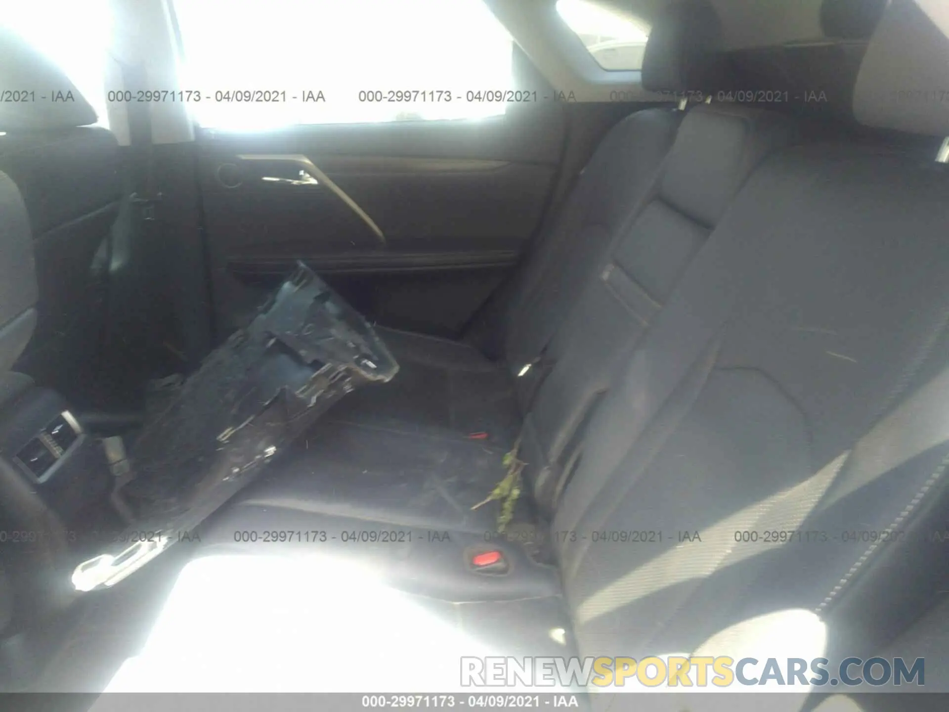 8 Photograph of a damaged car 2T2HZMAA5LC161375 LEXUS RX 2020