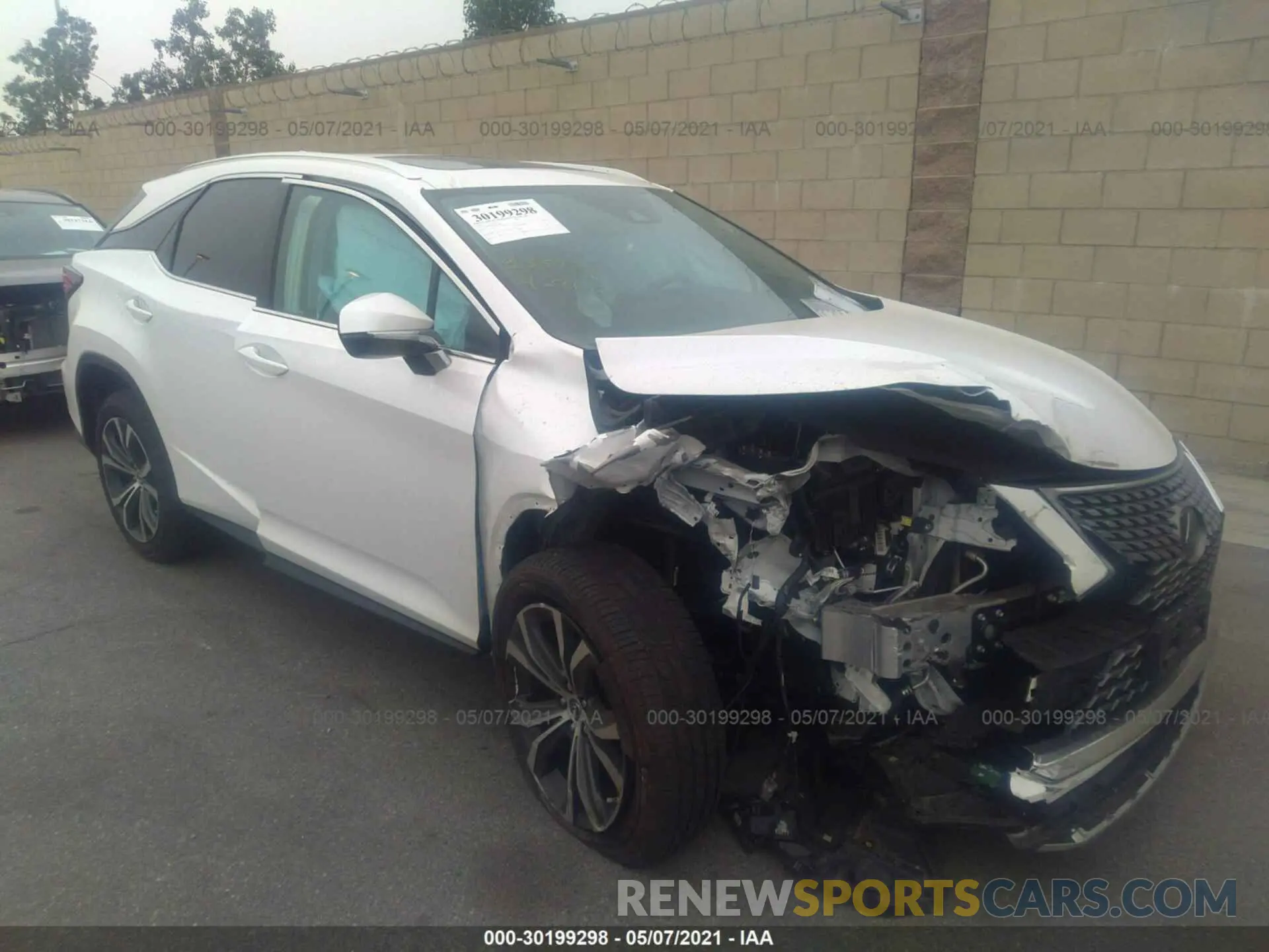 1 Photograph of a damaged car 2T2HZMAAXLC153868 LEXUS RX 2020