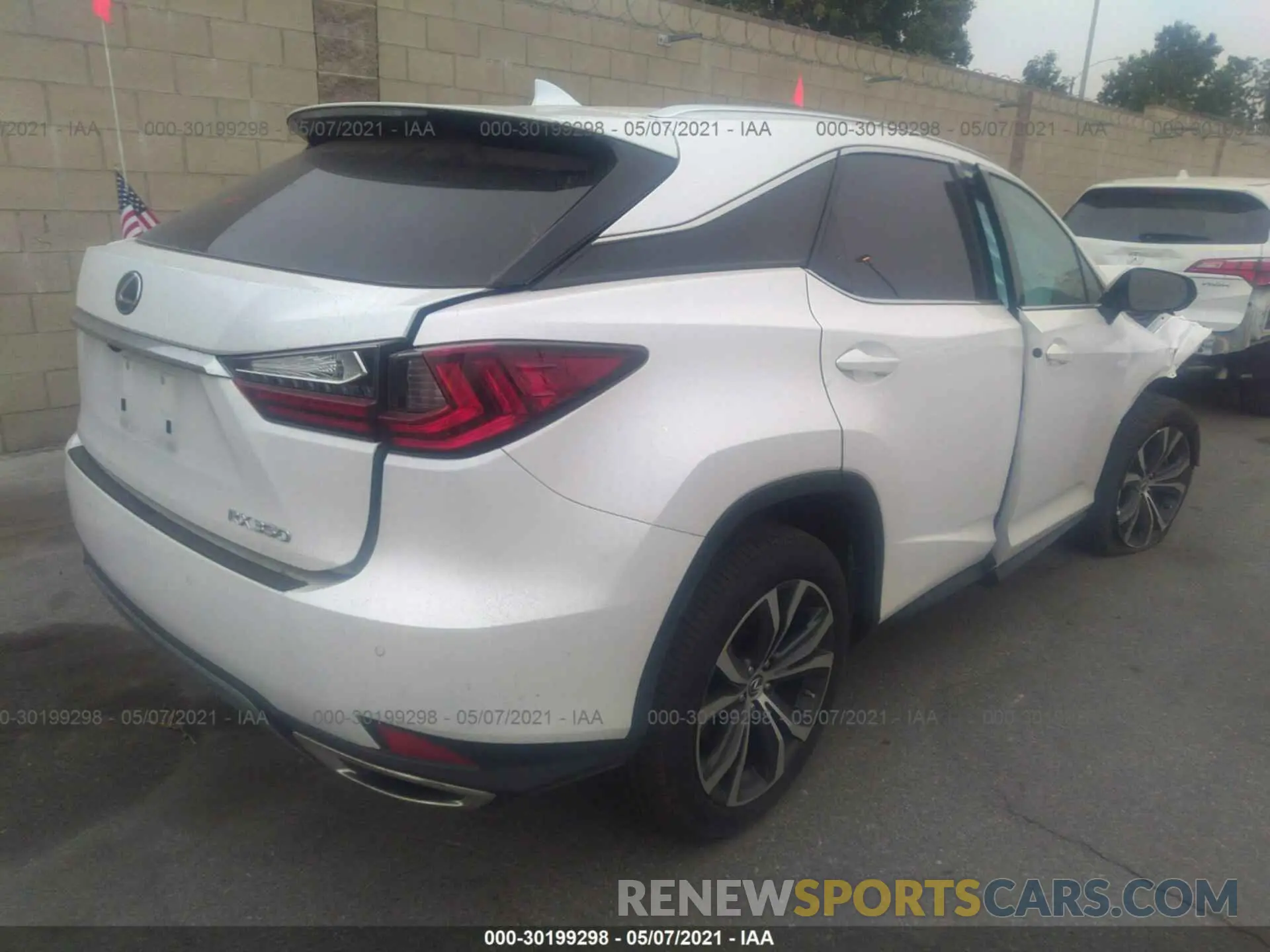 4 Photograph of a damaged car 2T2HZMAAXLC153868 LEXUS RX 2020