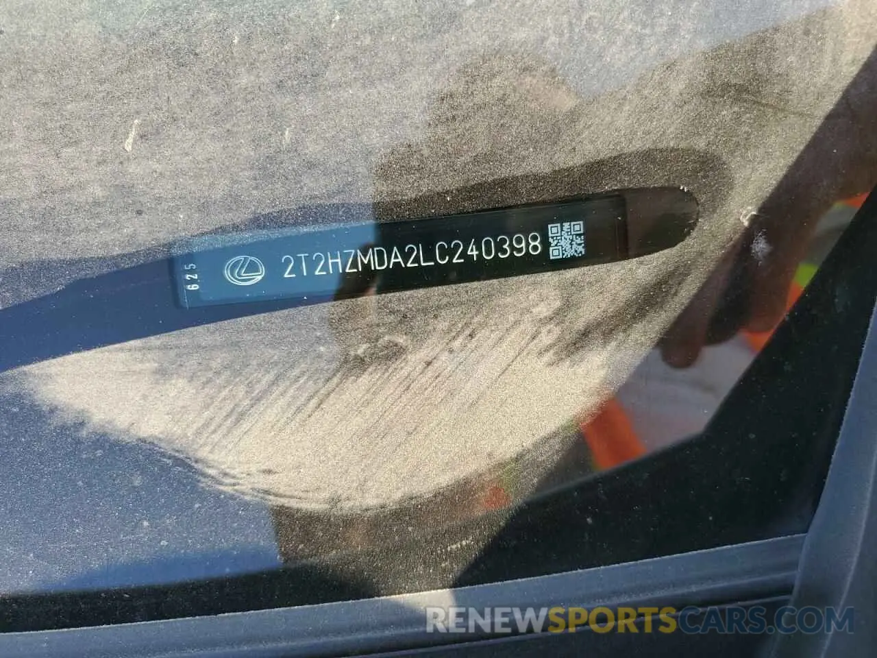 13 Photograph of a damaged car 2T2HZMDA2LC240398 LEXUS RX 2020