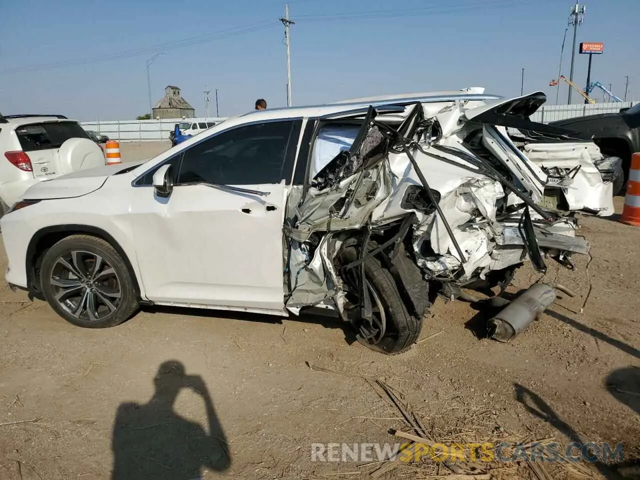 2 Photograph of a damaged car 2T2HZMDA2LC240398 LEXUS RX 2020