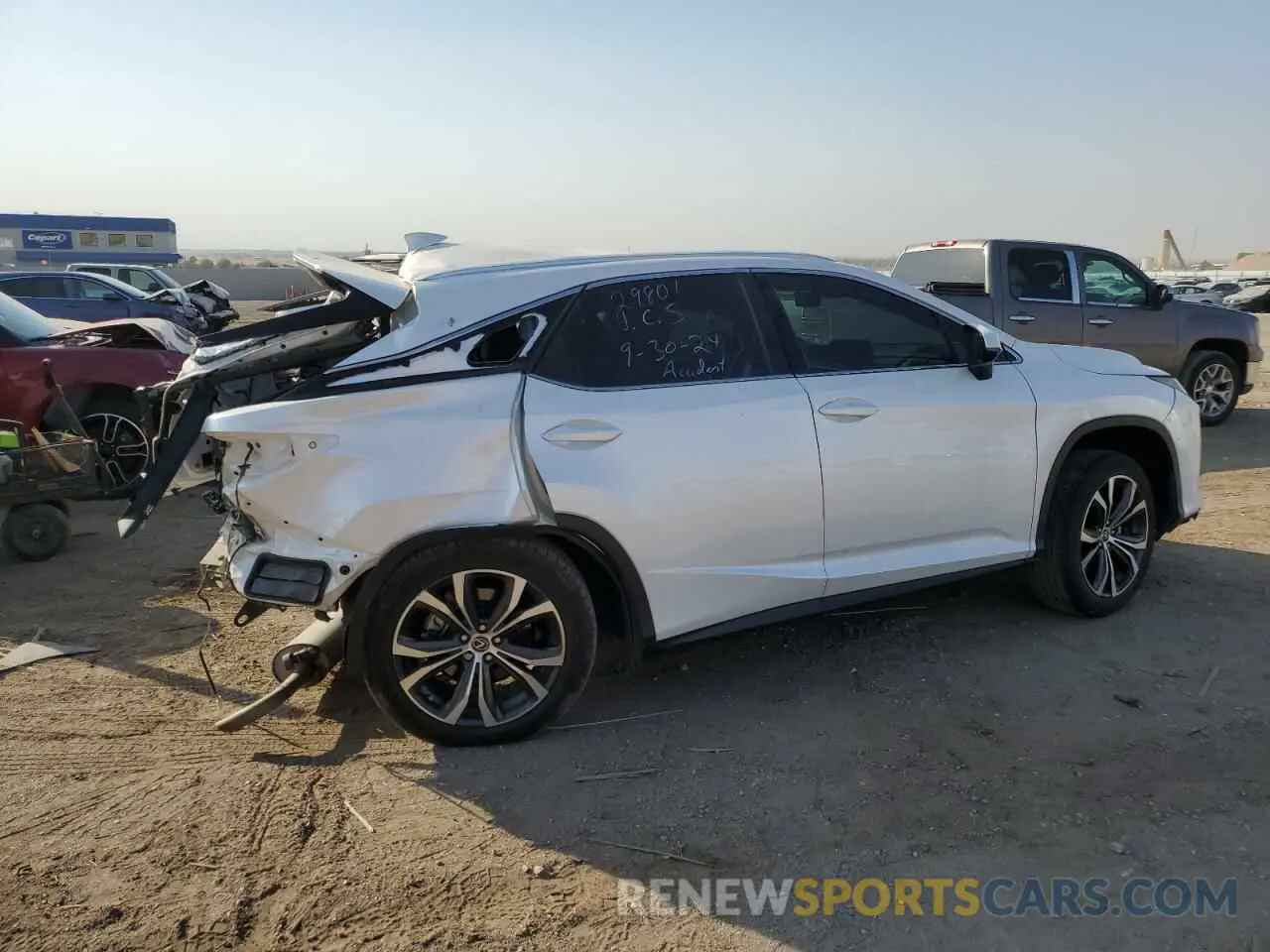 3 Photograph of a damaged car 2T2HZMDA2LC240398 LEXUS RX 2020