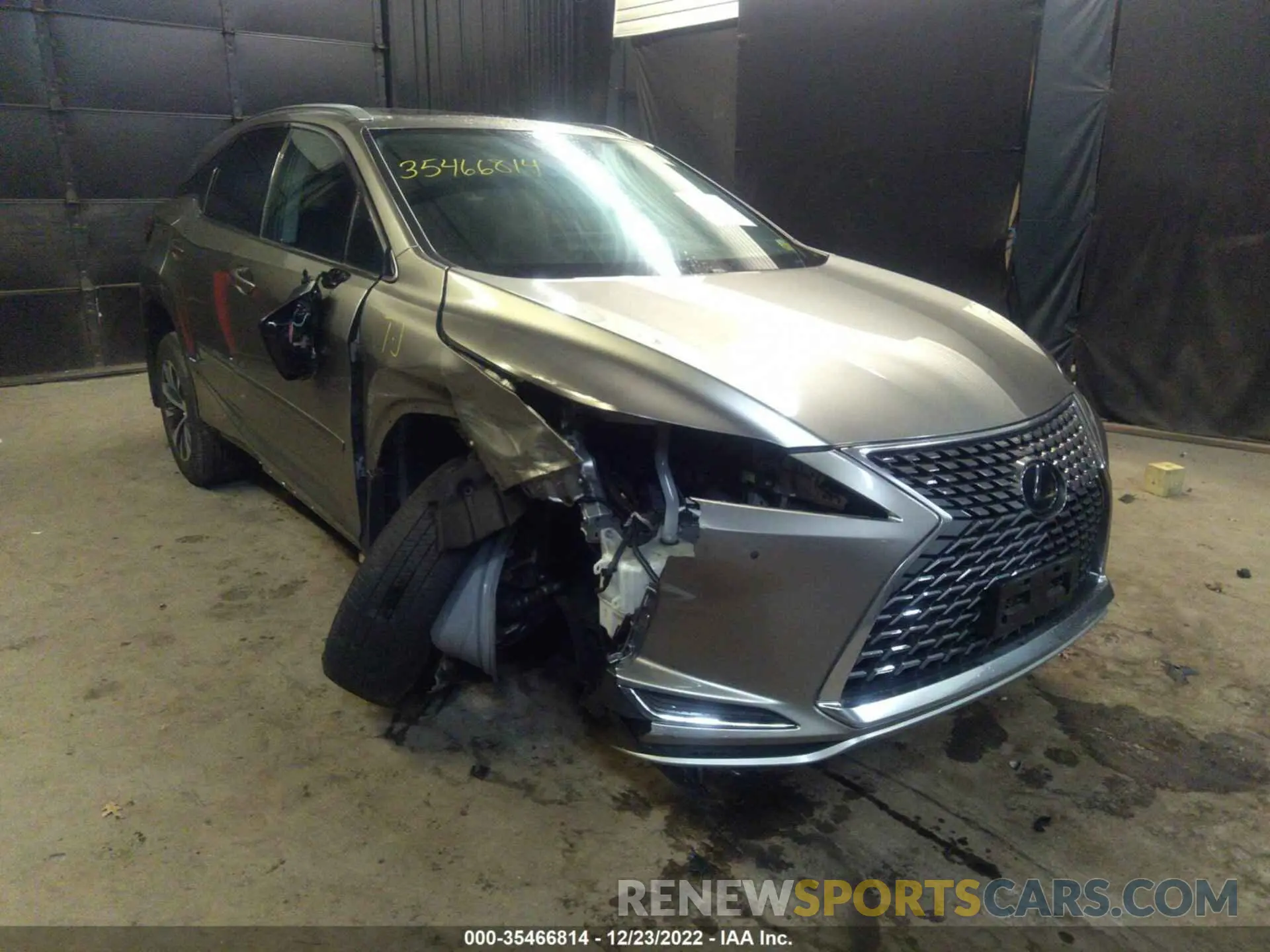1 Photograph of a damaged car 2T2HZMDA7LC212421 LEXUS RX 2020