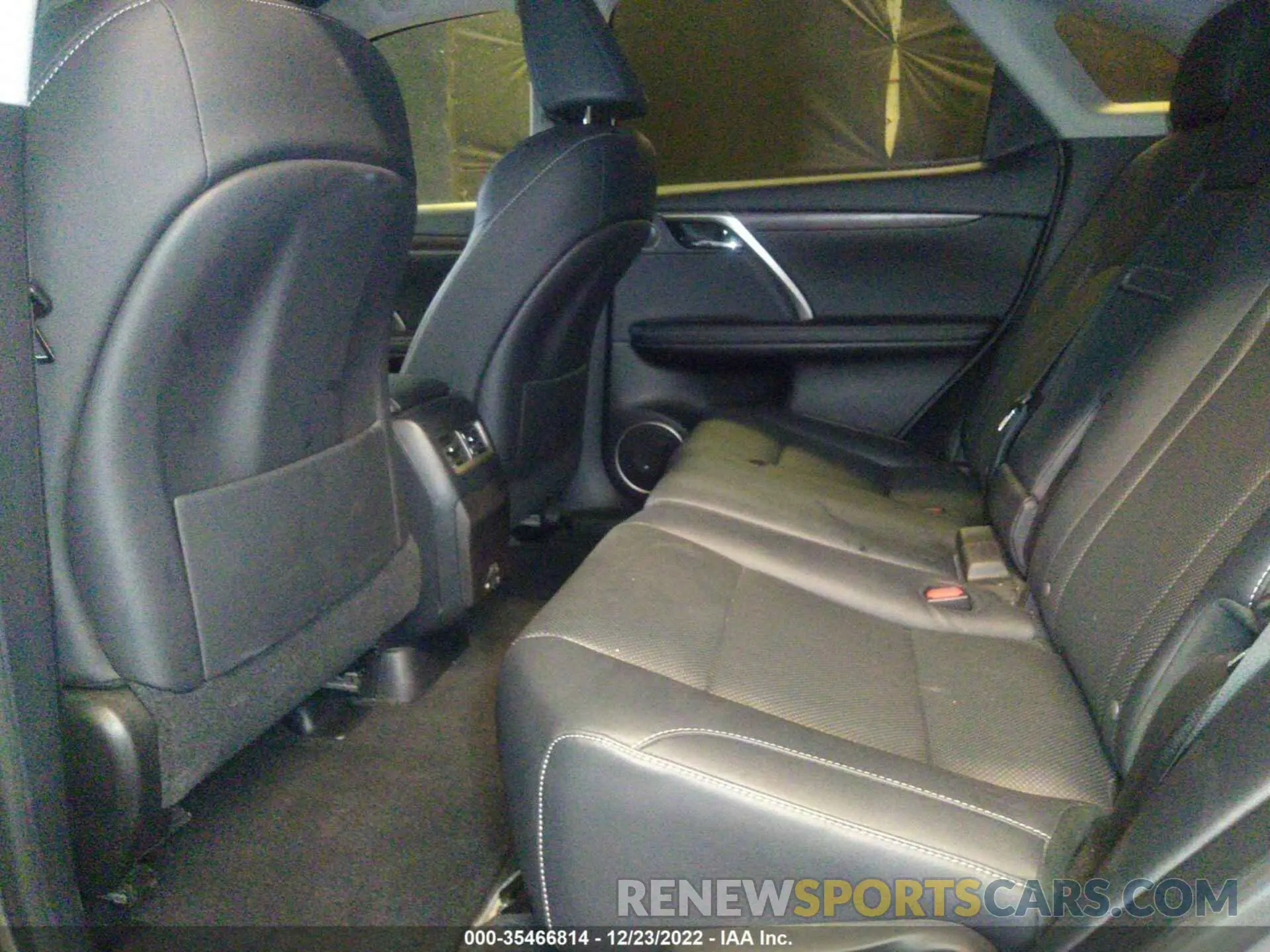 8 Photograph of a damaged car 2T2HZMDA7LC212421 LEXUS RX 2020