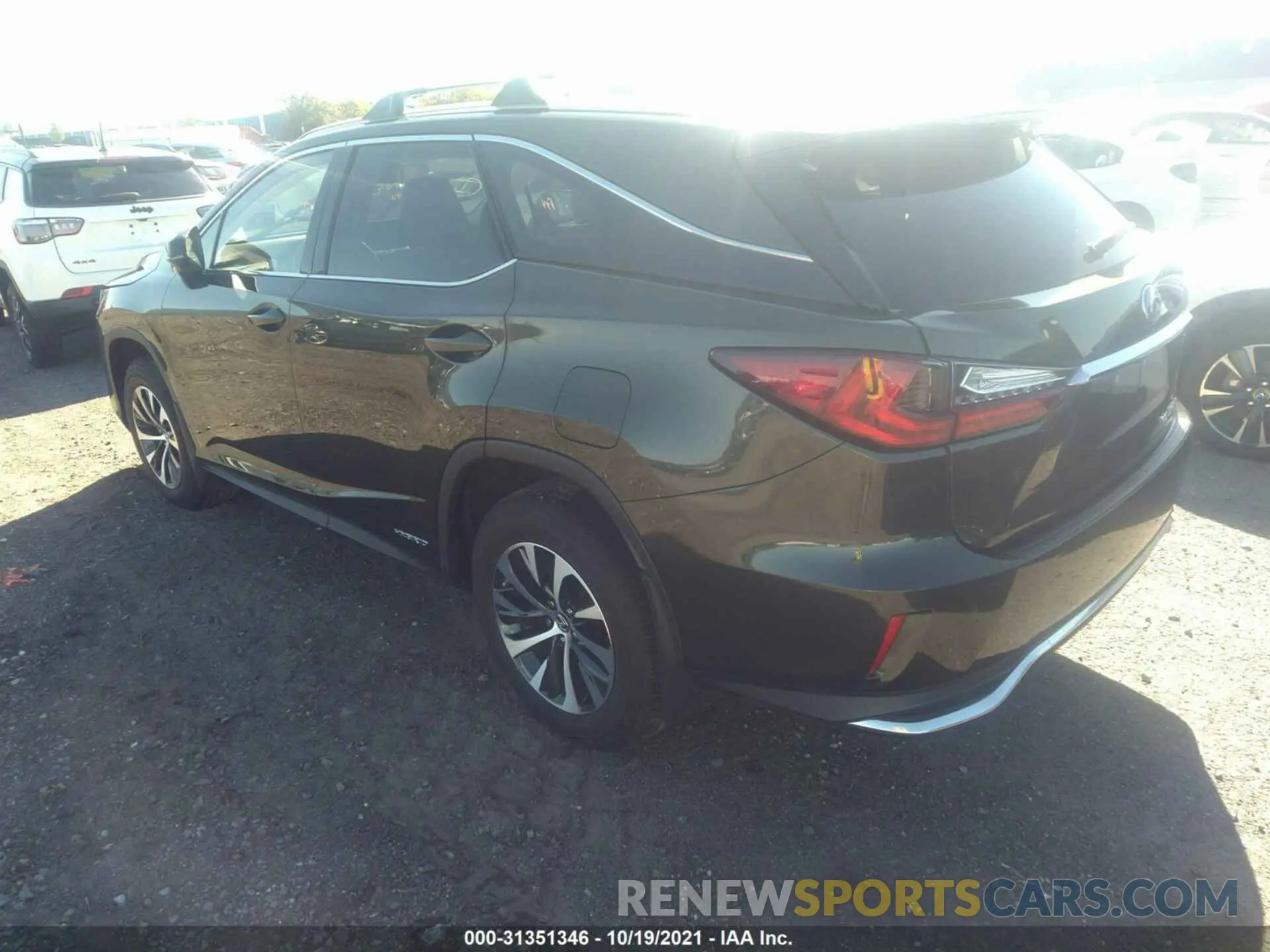 3 Фотография поврежденного автомобиля JTJHGKFA1L2015431 LEXUS RX 2020
