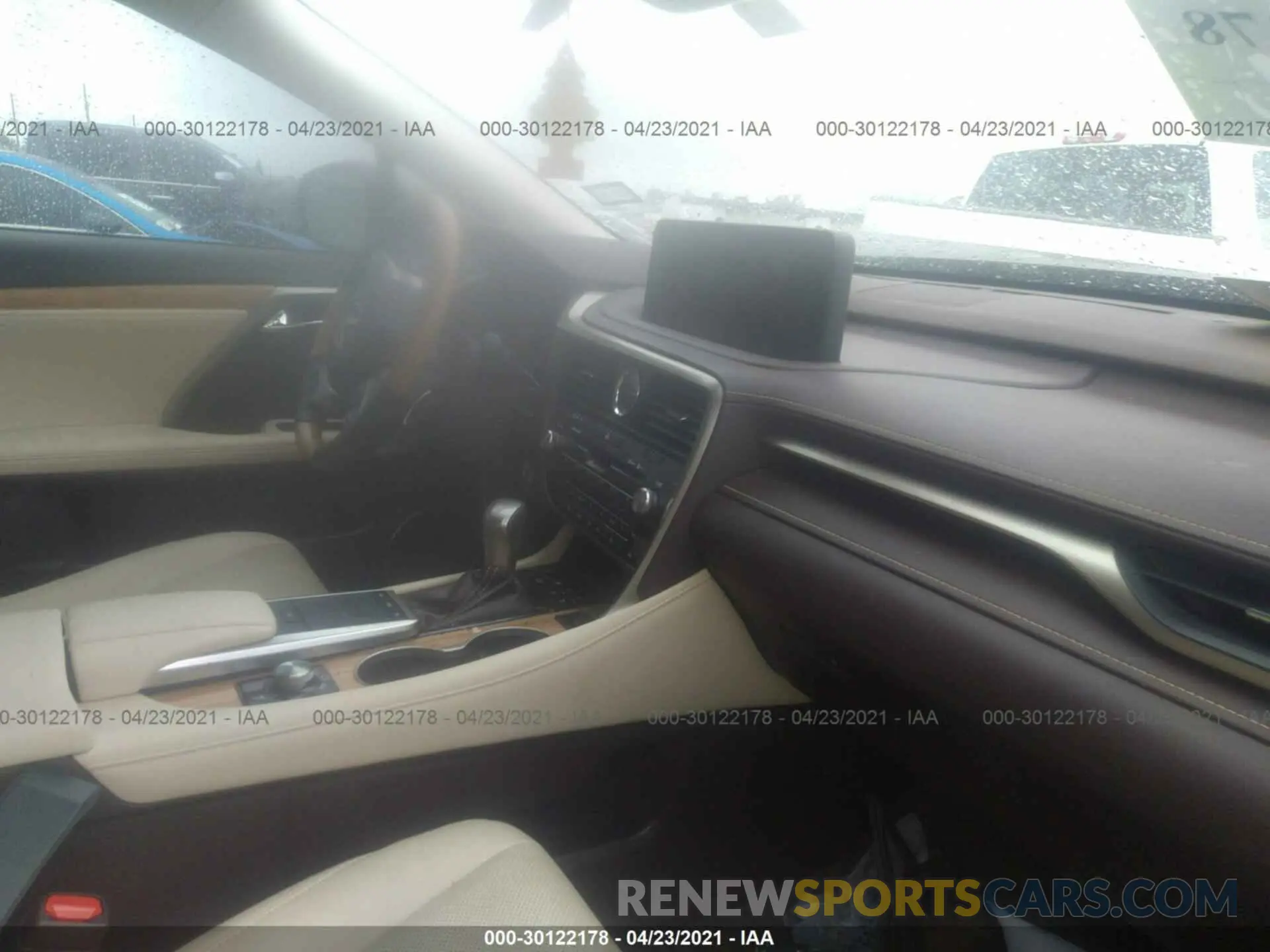 5 Photograph of a damaged car JTJHZKEA5L2015864 LEXUS RX 2020