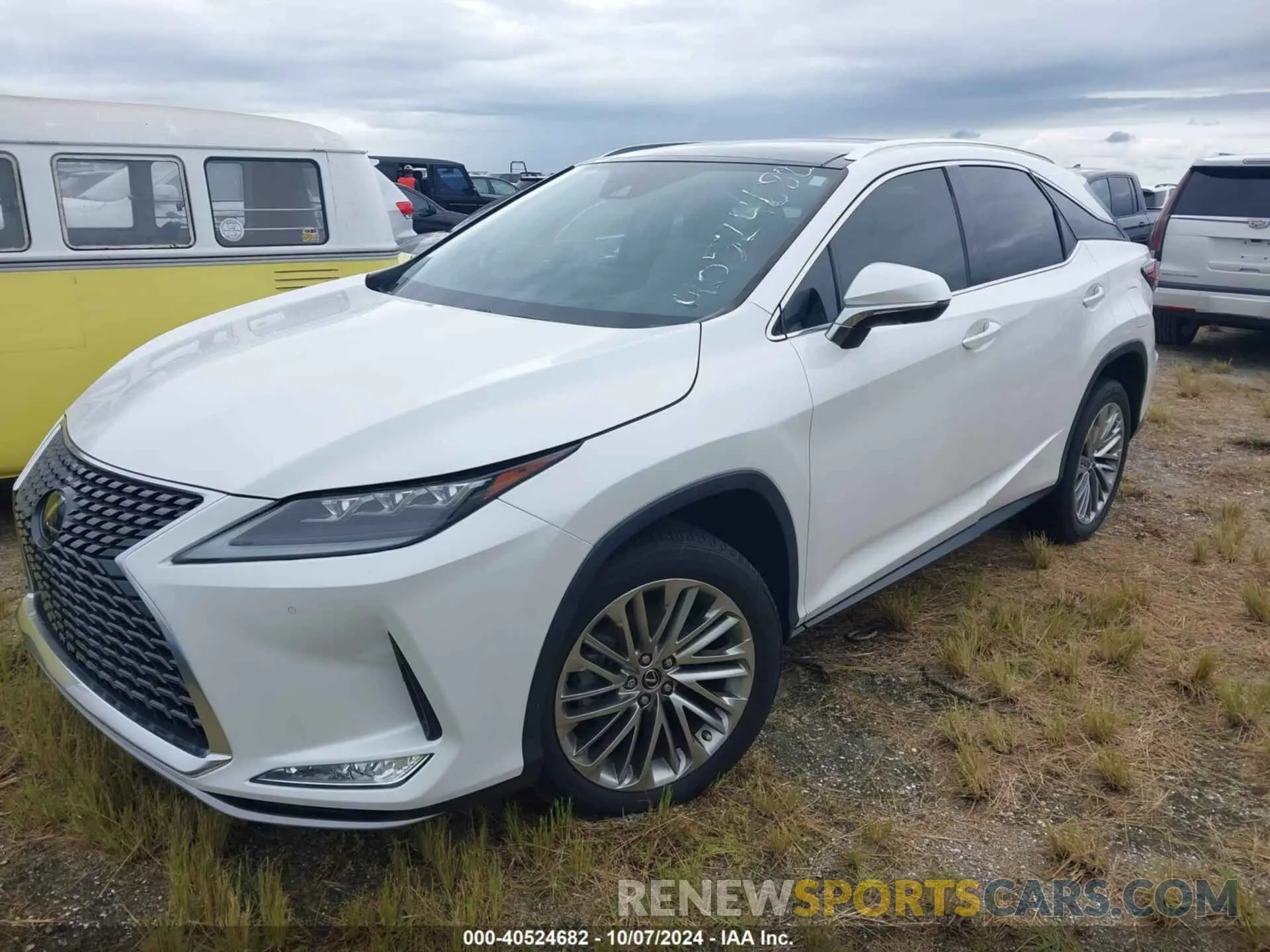 2 Photograph of a damaged car 2T2JZMAA9MC211407 LEXUS RX 2021