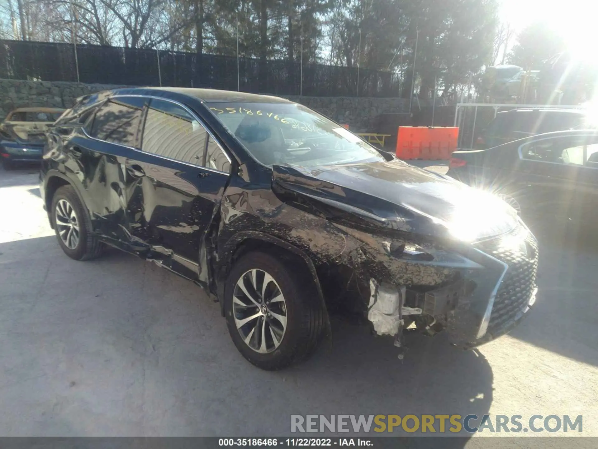 1 Photograph of a damaged car 2T2AZMDA2NC334169 LEXUS RX 2022