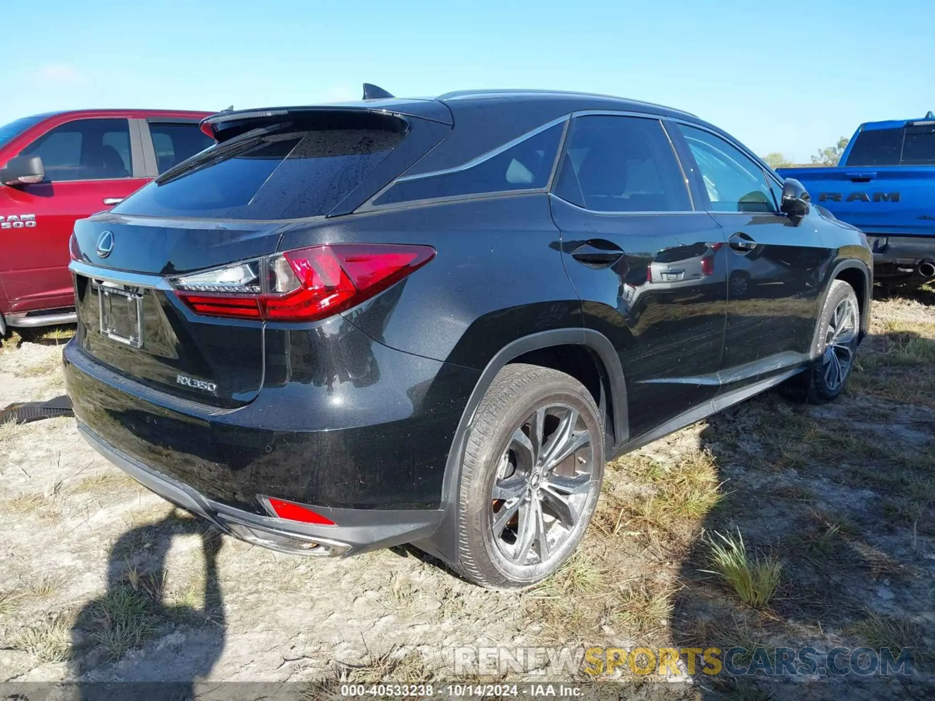 4 Photograph of a damaged car 2T2HZMDAXNC343118 LEXUS RX 2022