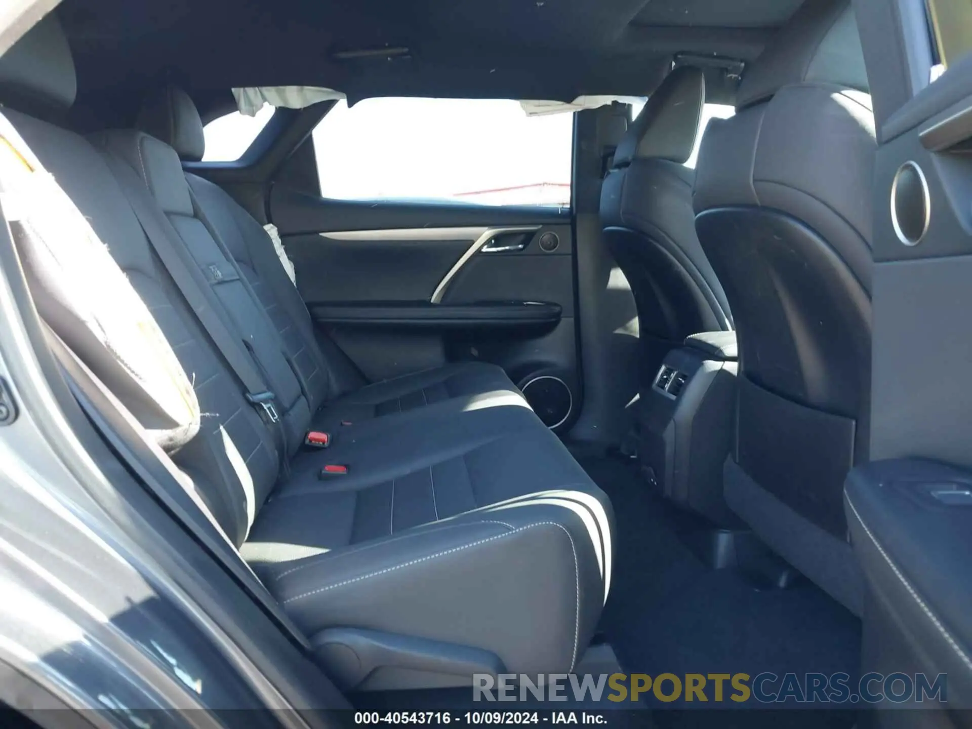 8 Фотография поврежденного автомобиля 2T2YZMDA5NC345147 LEXUS RX 2022