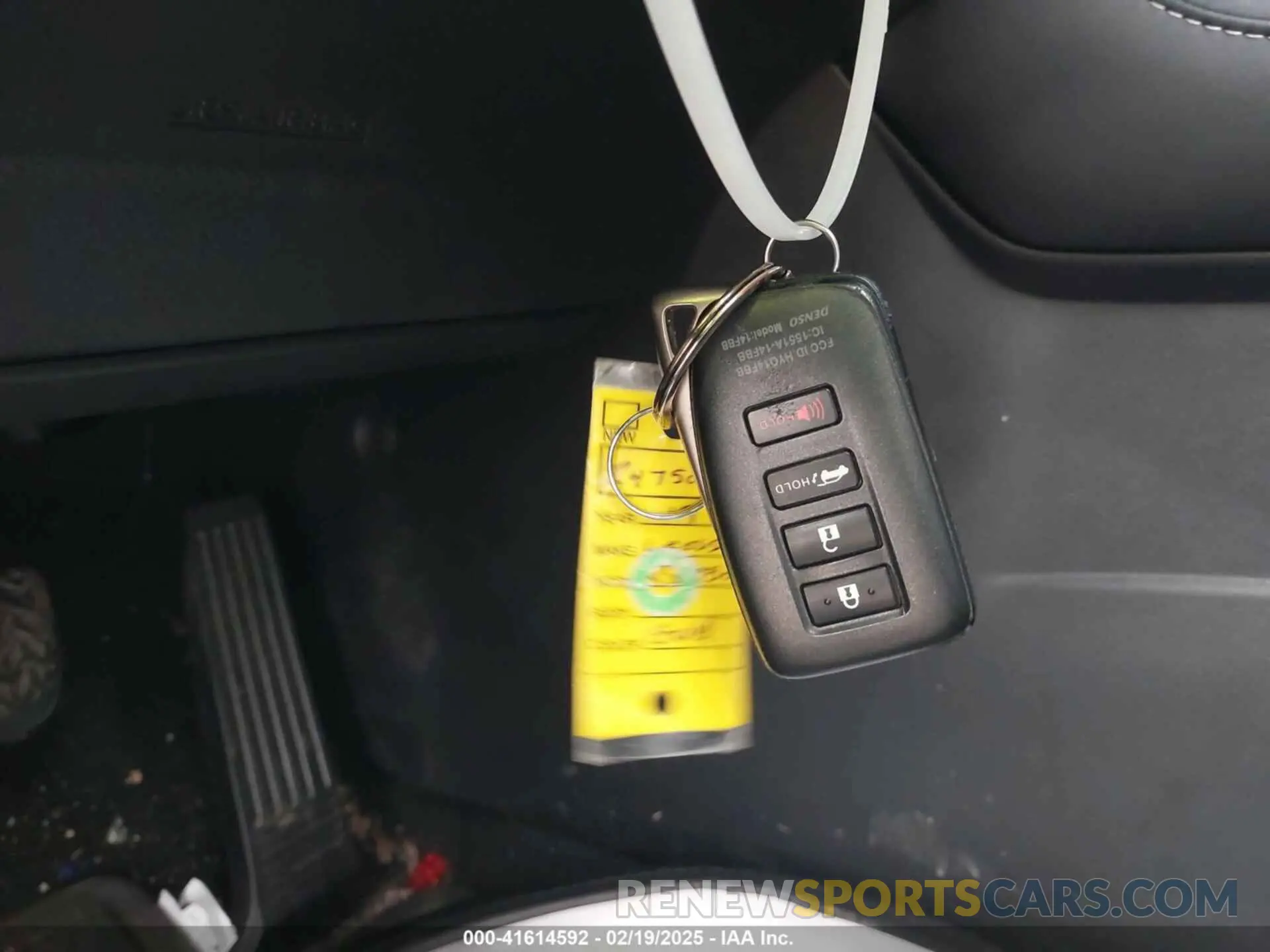 11 Фотография поврежденного автомобиля 2T2BZMCA0KC184967 LEXUS RX 350 2019
