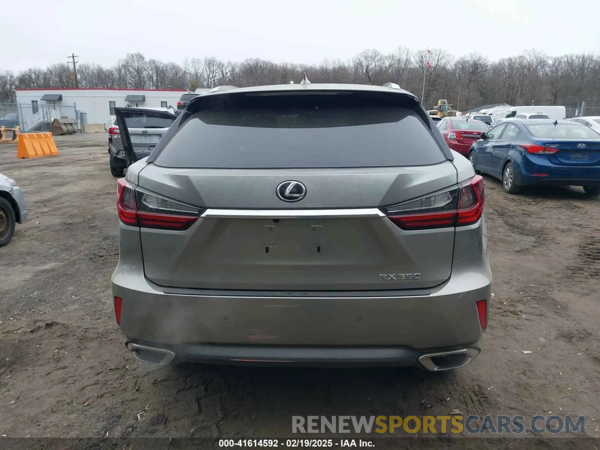 16 Фотография поврежденного автомобиля 2T2BZMCA0KC184967 LEXUS RX 350 2019