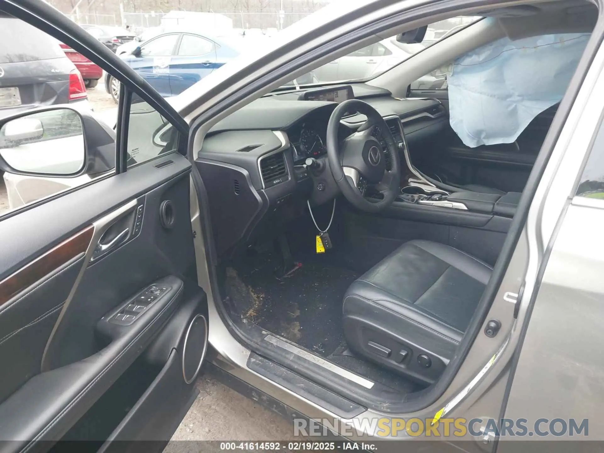 5 Фотография поврежденного автомобиля 2T2BZMCA0KC184967 LEXUS RX 350 2019