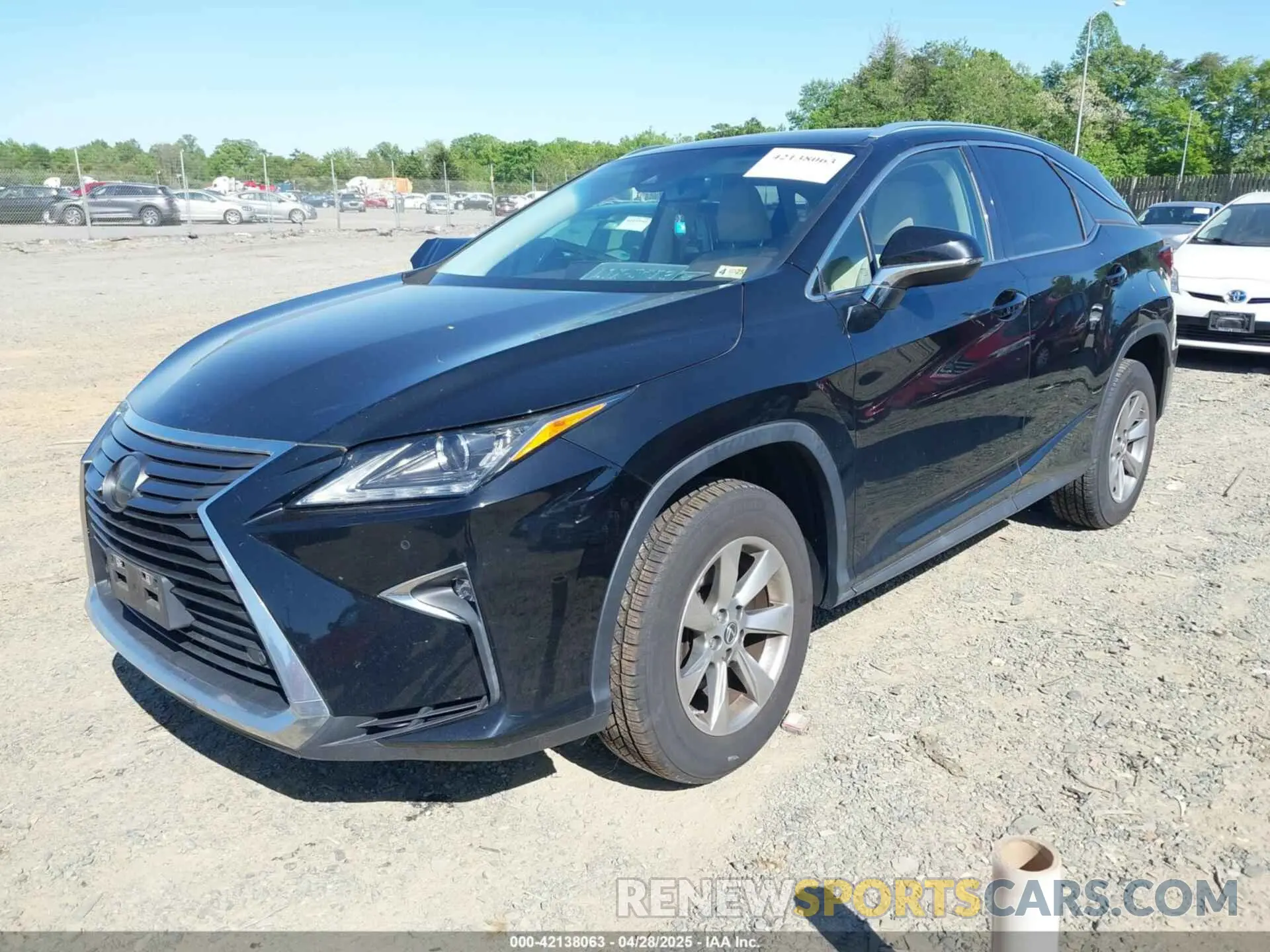 2 Фотография поврежденного автомобиля 2T2BZMCA0KC187304 LEXUS RX 350 2019