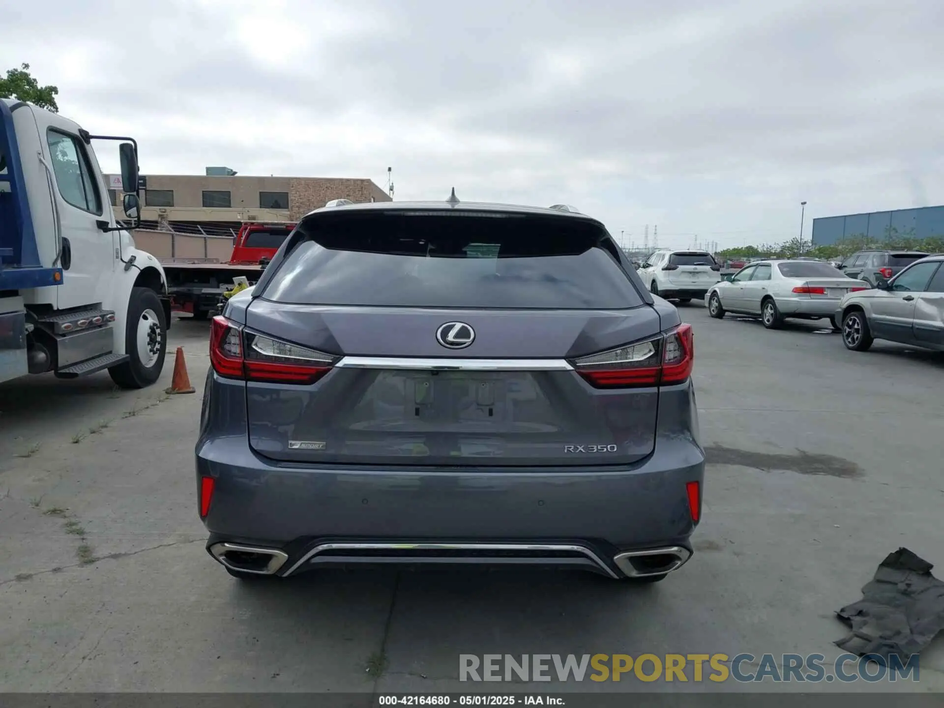 17 Photograph of a damaged car 2T2BZMCA6KC193043 LEXUS RX 350 2019