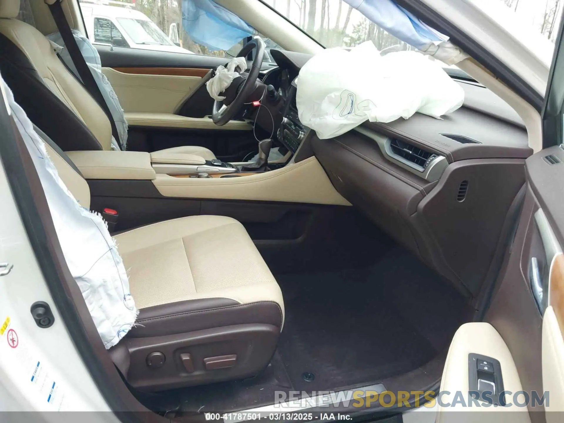 5 Фотография поврежденного автомобиля 2T2BZMCA6KC197075 LEXUS RX 350 2019