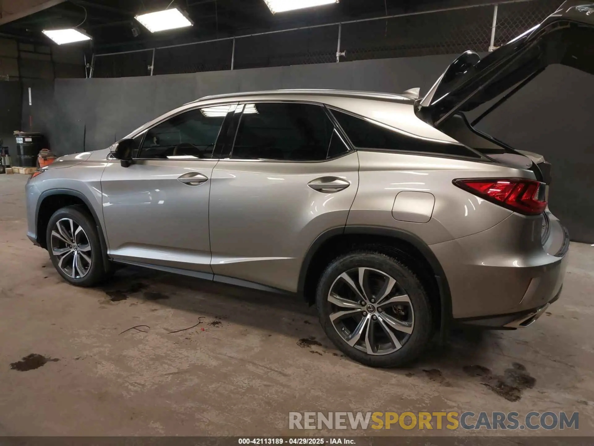 3 Фотография поврежденного автомобиля 2T2ZZMCA0KC127053 LEXUS RX 350 2019