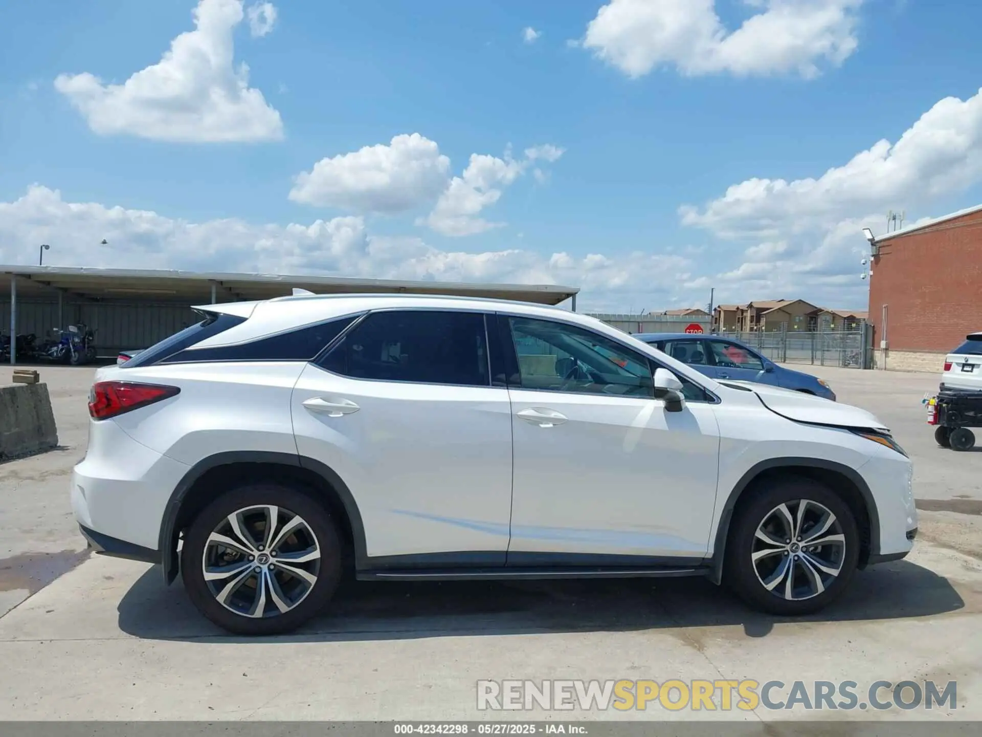 13 Фотография поврежденного автомобиля 2T2ZZMCA3KC133445 LEXUS RX 350 2019