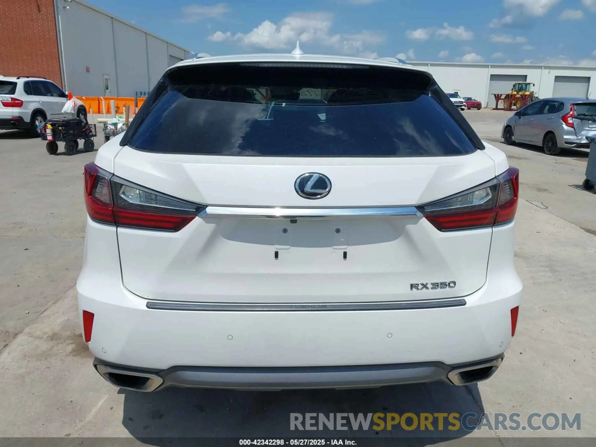 16 Фотография поврежденного автомобиля 2T2ZZMCA3KC133445 LEXUS RX 350 2019