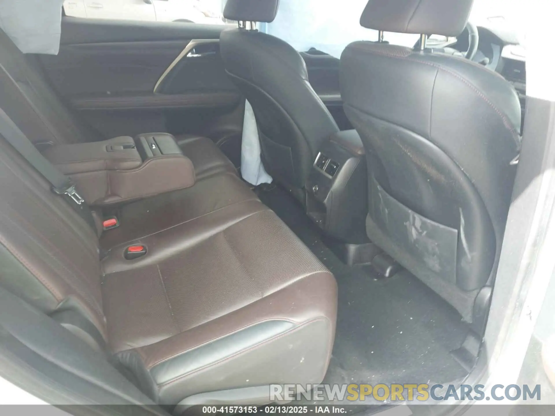 8 Фотография поврежденного автомобиля 2T2ZZMCA3KC135292 LEXUS RX 350 2019