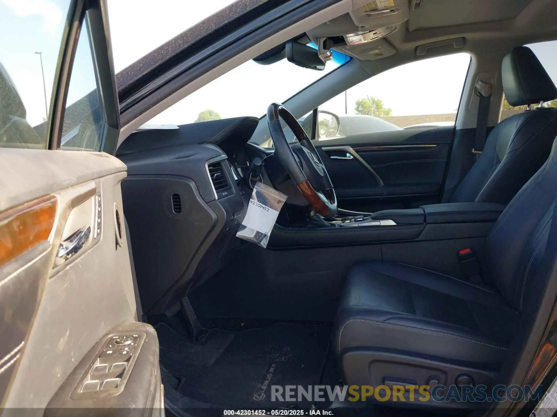 5 Photograph of a damaged car 2T2ZZMCA4KC140808 LEXUS RX 350 2019
