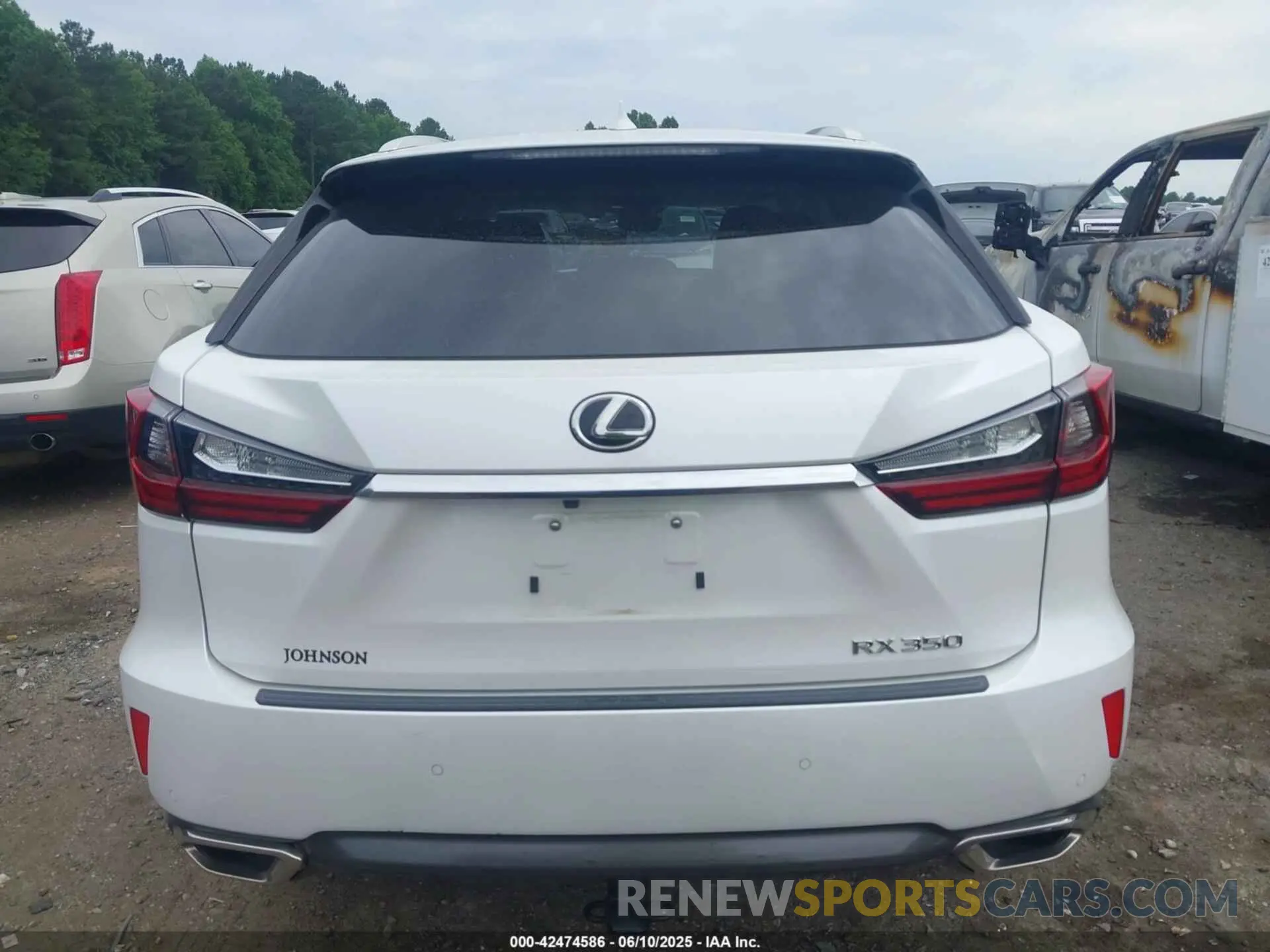 15 Photograph of a damaged car 2T2ZZMCA5KC122432 LEXUS RX 350 2019