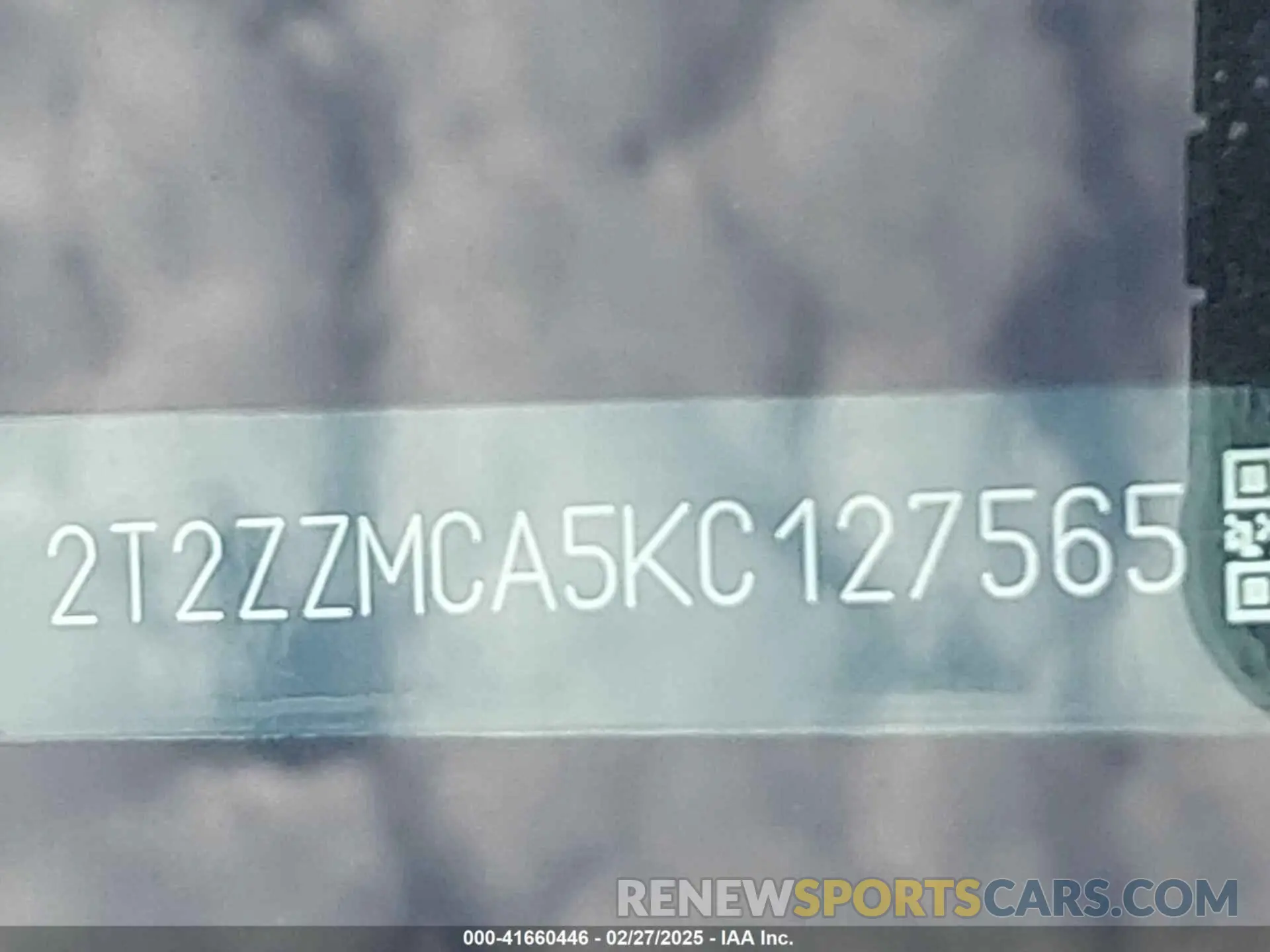 18 Photograph of a damaged car 2T2ZZMCA5KC127565 LEXUS RX 350 2019