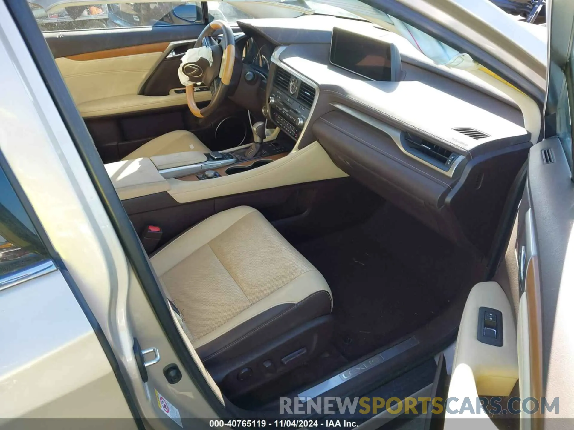 5 Photograph of a damaged car 2T2ZZMCA6KC117921 LEXUS RX 350 2019