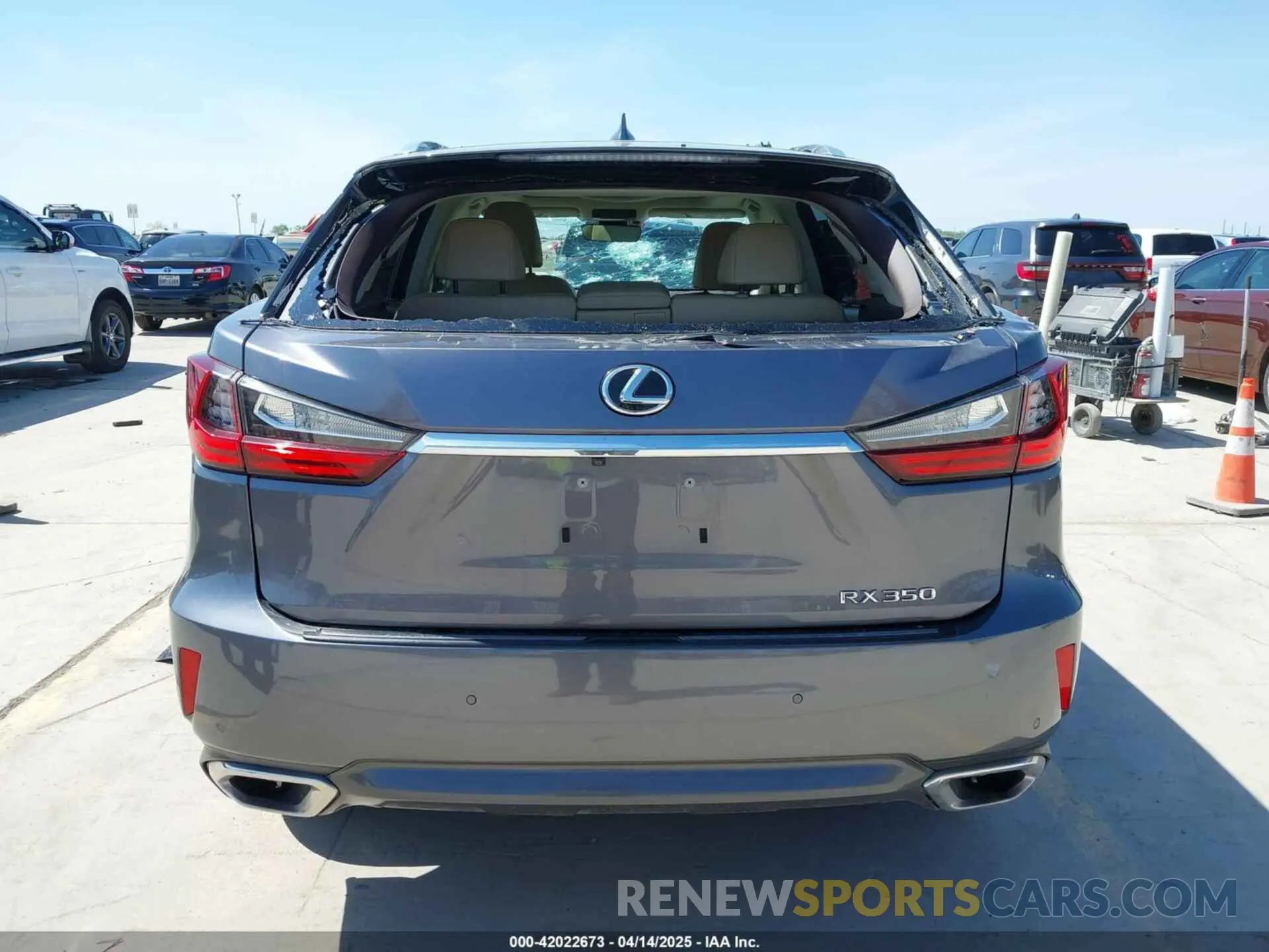 16 Фотография поврежденного автомобиля 2T2ZZMCA8KC149401 LEXUS RX 350 2019