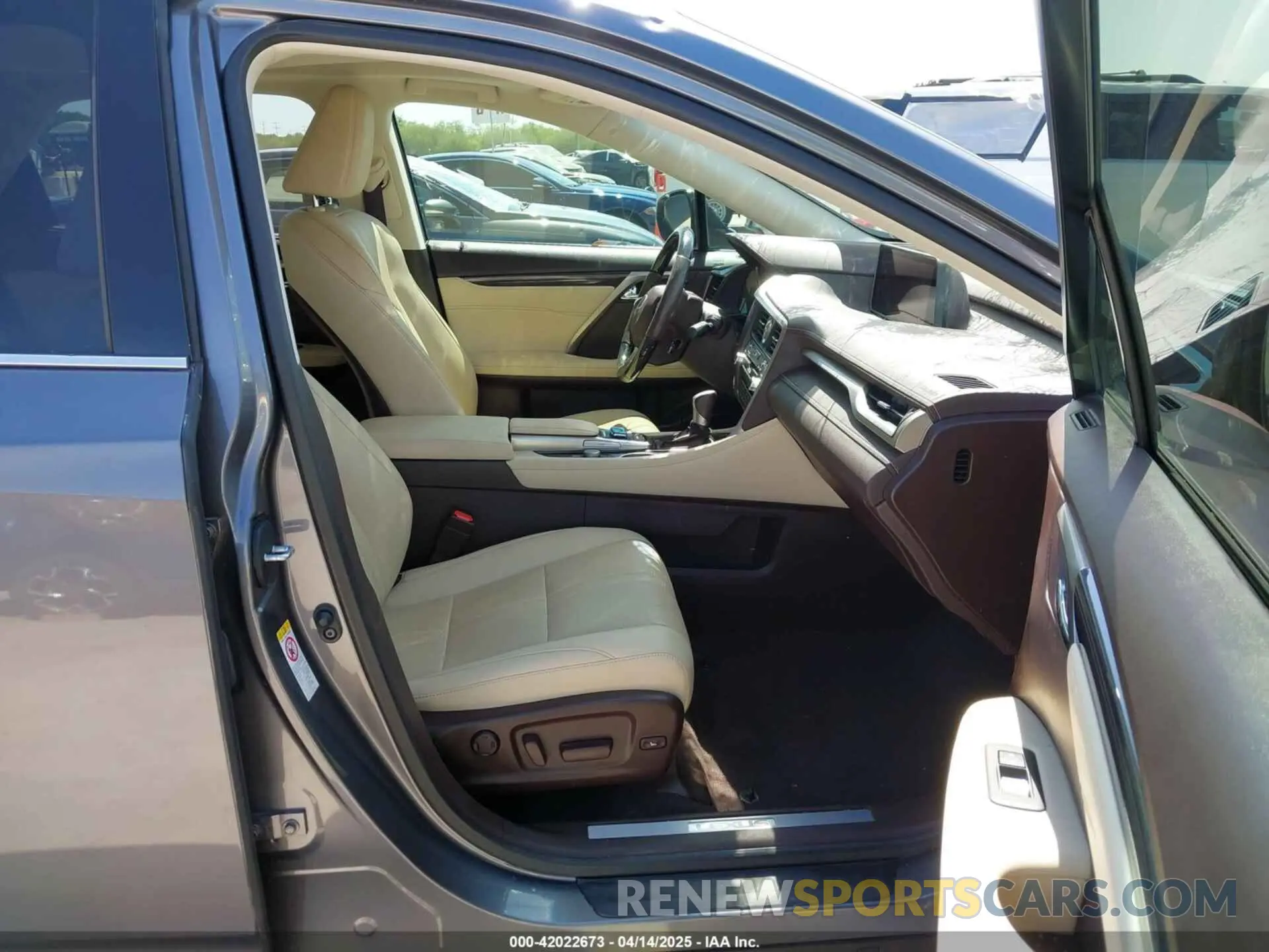 5 Фотография поврежденного автомобиля 2T2ZZMCA8KC149401 LEXUS RX 350 2019