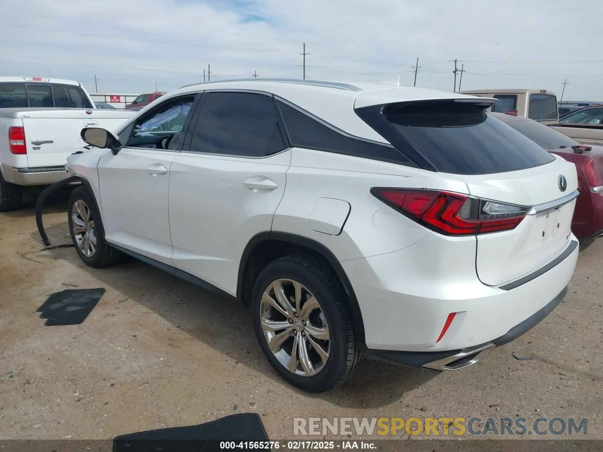 3 Photograph of a damaged car 2T2ZZMCA9KC122398 LEXUS RX 350 2019