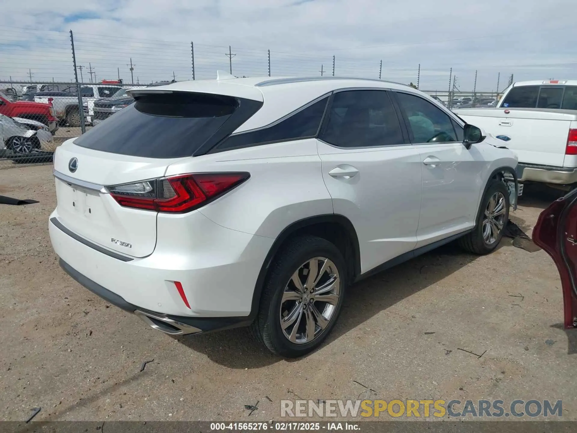 4 Photograph of a damaged car 2T2ZZMCA9KC122398 LEXUS RX 350 2019